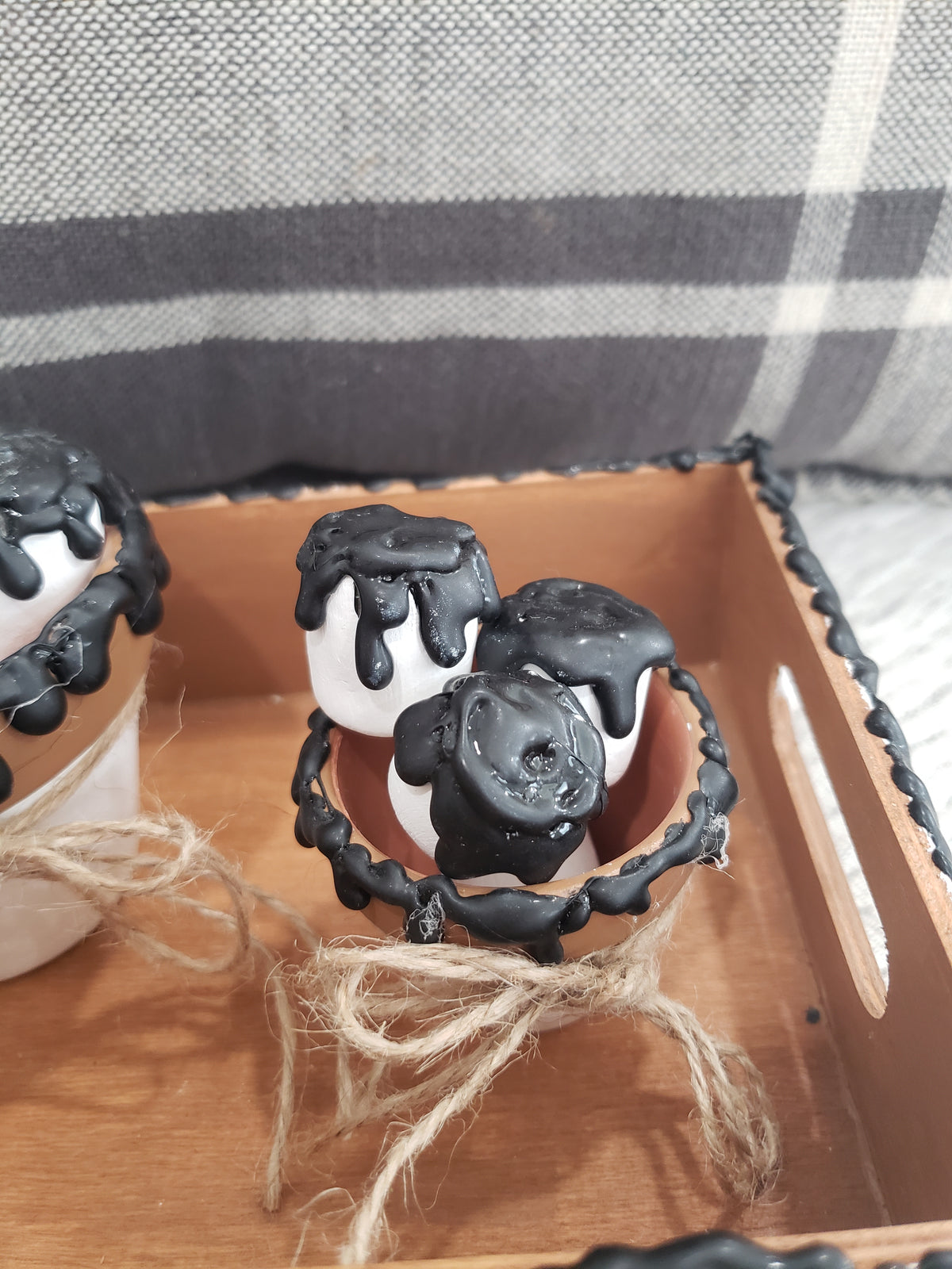 Pip Posh Design Faux Sweet Décor Marshmallow S&#39;mores &amp; Tray Bundle