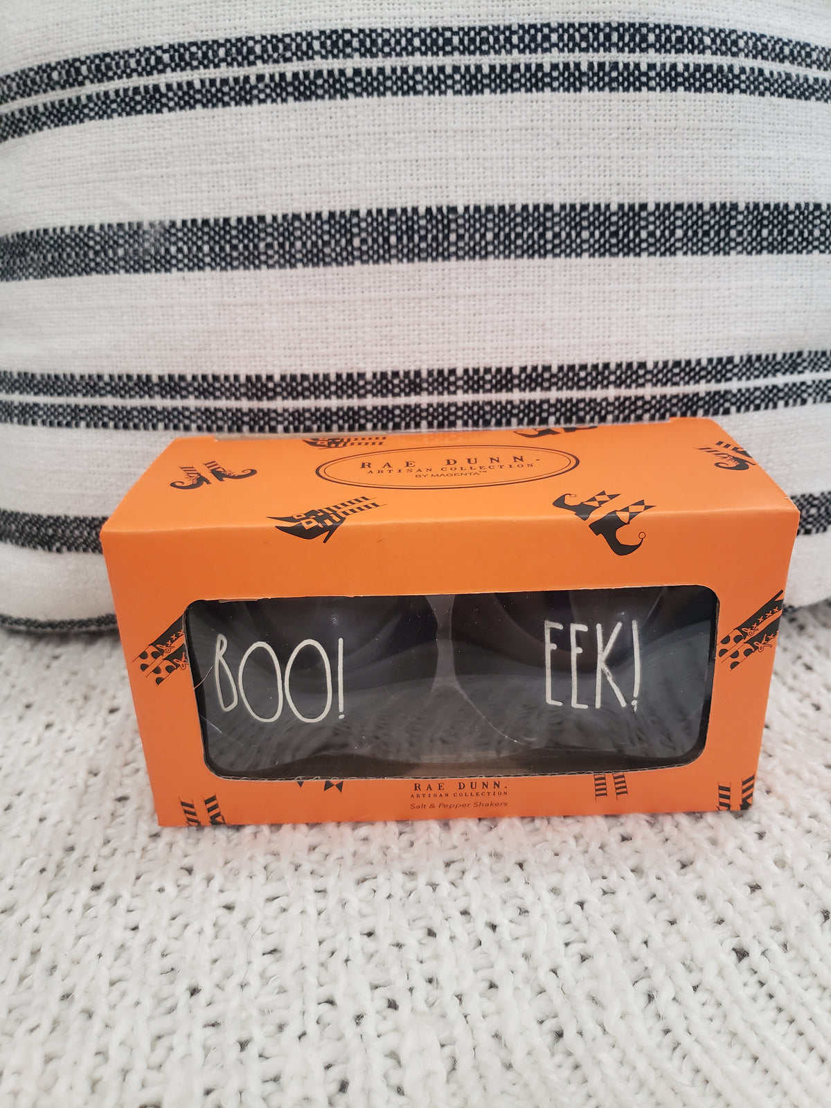 Rae Dunn &quot;Boo! &amp; Eek!&quot; Black Cauldron Salt and Pepper Shakers