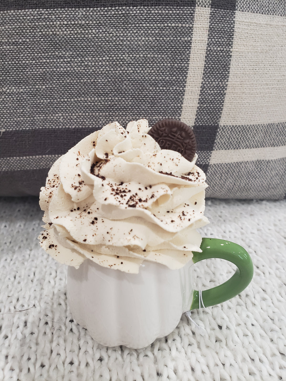 Pip Posh Design Faux Sweet Décor Mini White Pumpkin Mug &amp; Ivory Oreo Cookie Whipped Topper