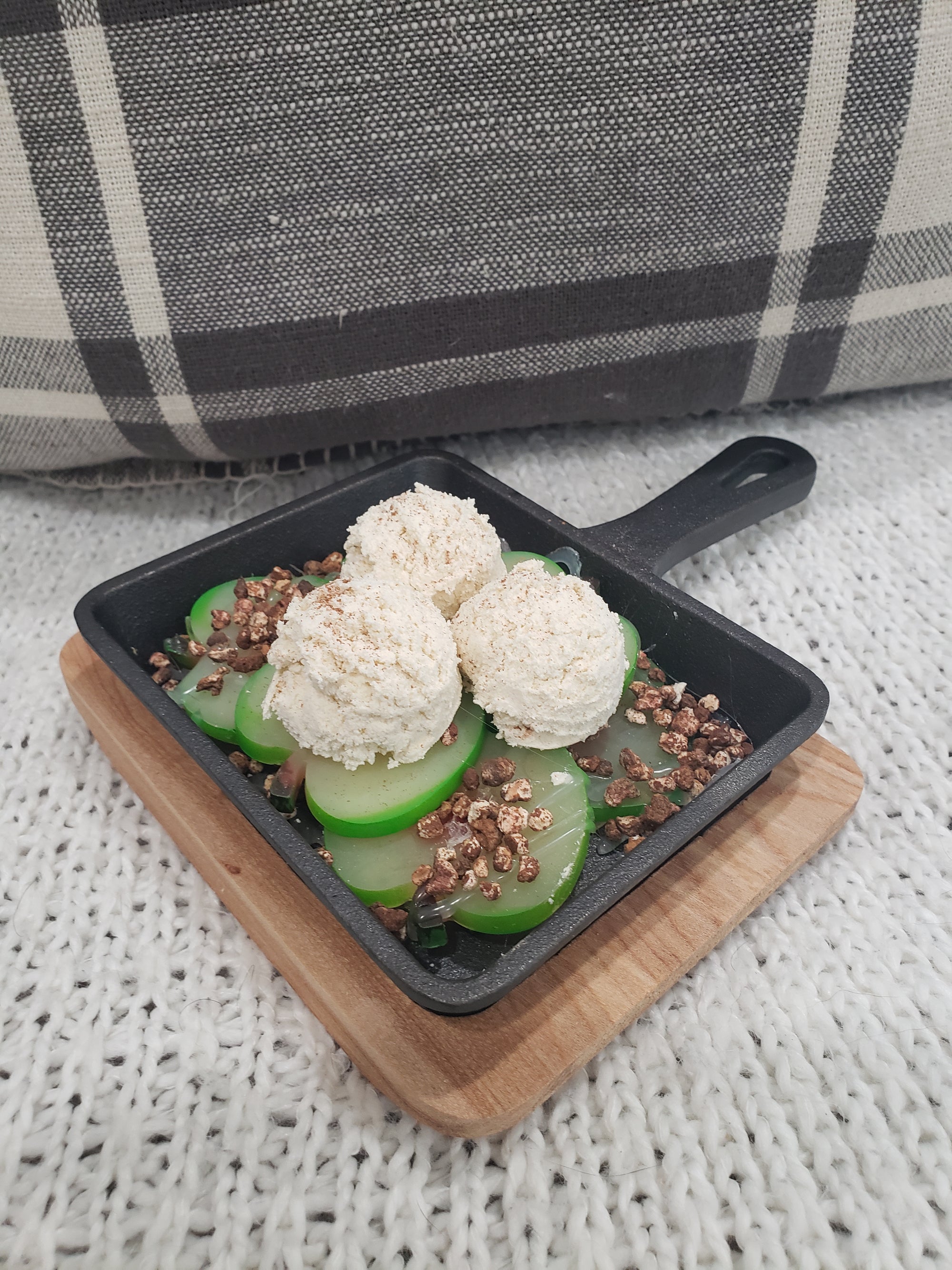 Pip Posh Design Faux Sweet Décor Mini Green Apple Crumble Ice Cream Skillet Dessert On A Wooden Trivet