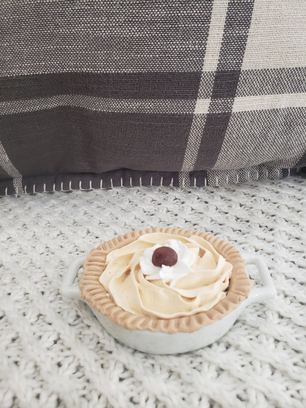 Pip Posh Design Faux Sweet Décor Mini Blessed Rolling Pin &amp; Whipped Mini Pie Bundle Set of 2