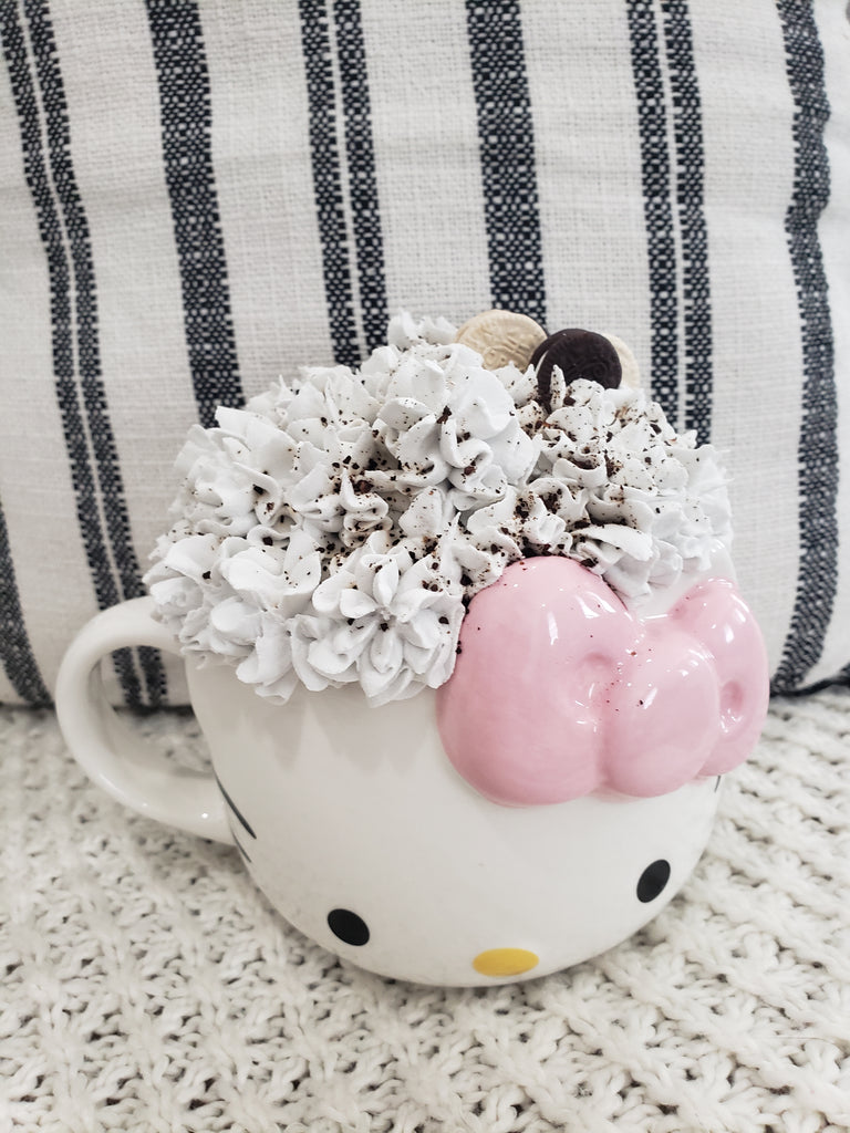 Pip Posh Design Faux Sweet Décor Hello Kitty Snowman Mug & Chocolate -  PipPosh