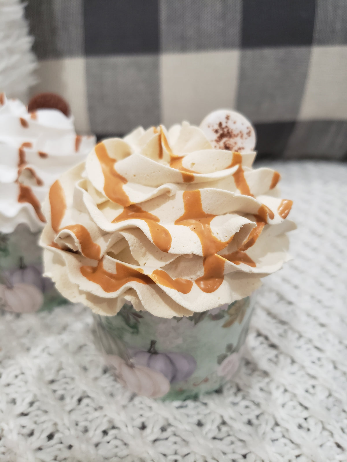 Pip Posh Design Faux Sweet Décor Fall Pumpkin Whipped Cookie Toppers Cupcake Assortment Set Of 4