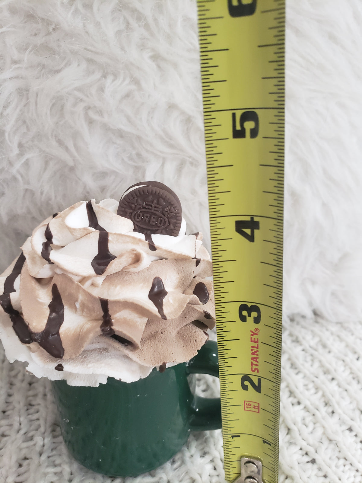 Pip Posh Design Faux Sweet Décor Mini Green Mug &amp; Swirled Oreo Cookie Topper