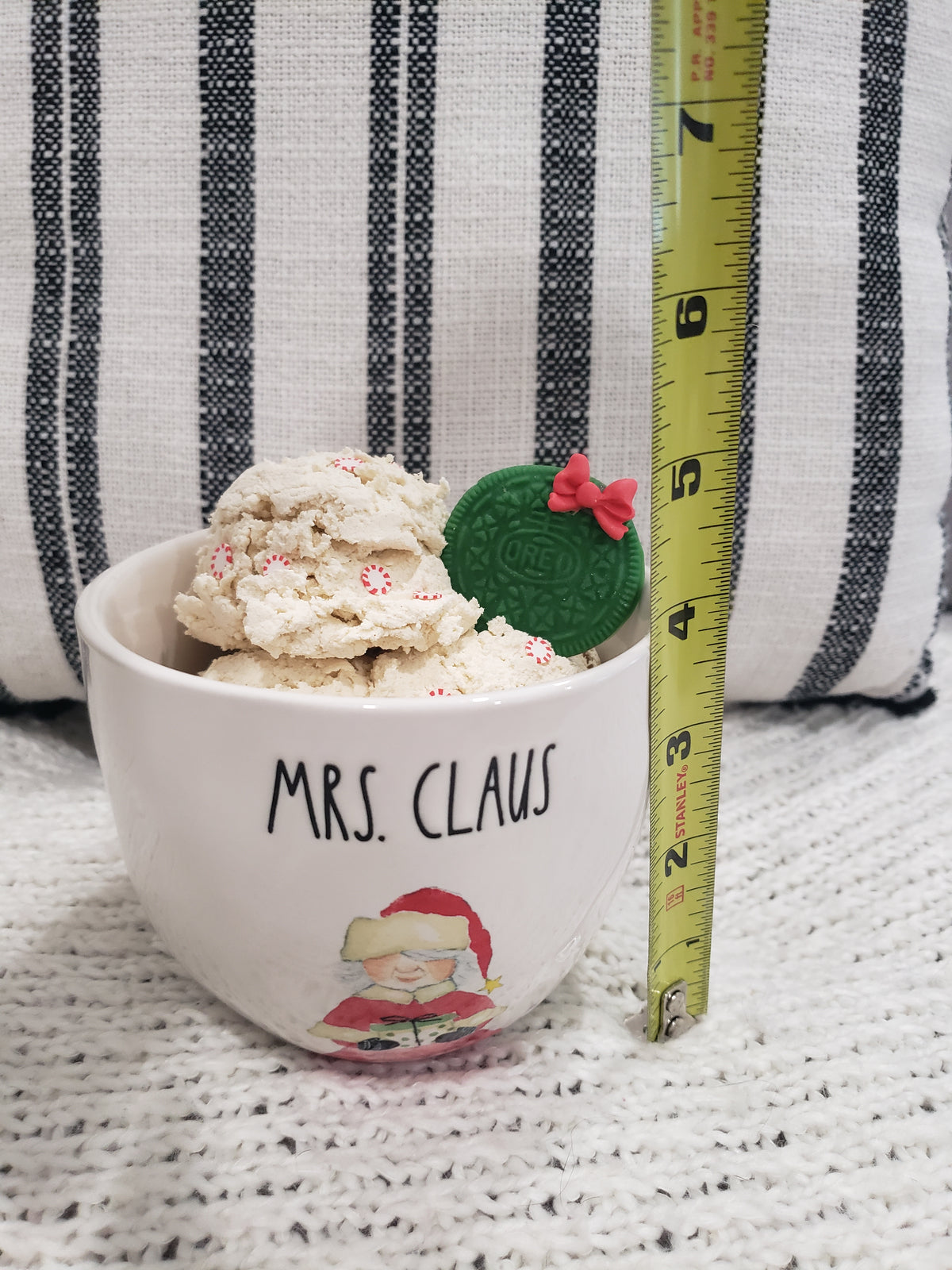 Rae Dunn &quot;Mrs. Claus&quot; Bowl &amp; Pip Posh Design Faux Sweet Décor Vanilla Peppermint Ice Cream Dessert Bowl Holiday Collection