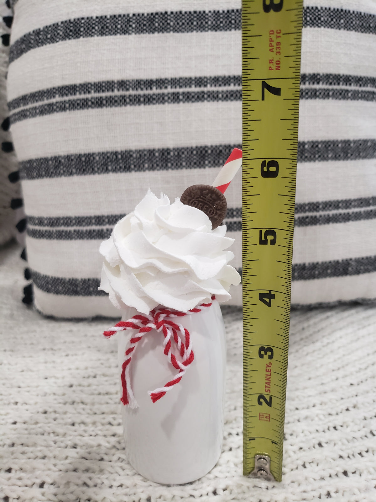 Pip Posh Design Faux Sweet Décor Mini White Jar &amp; White Whipped Oreo Cookie Topper Holiday Collection