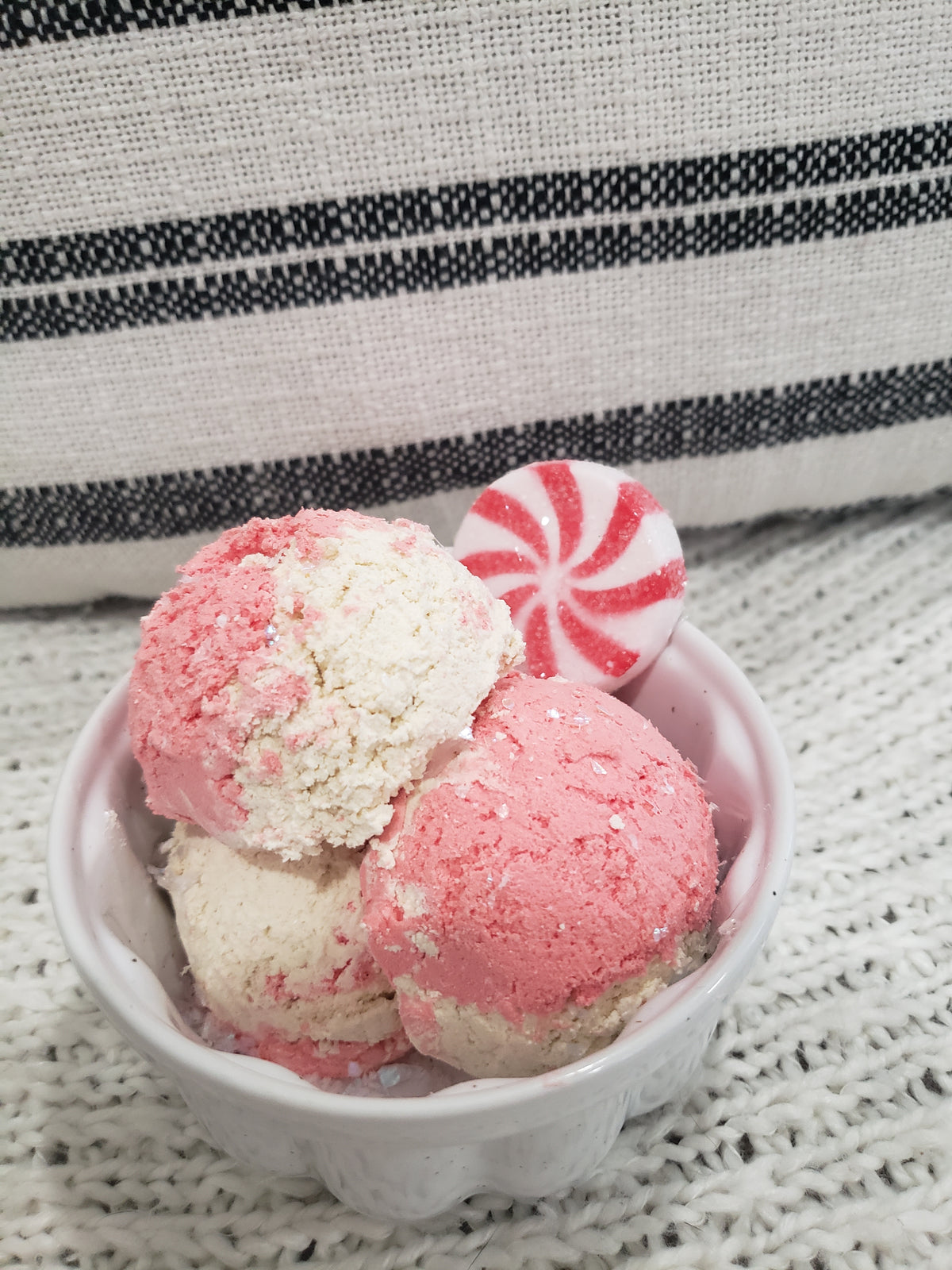 Pip Posh Design Faux Sweet Décor Peppermint Mini Dessert Bowl Holiday Collection