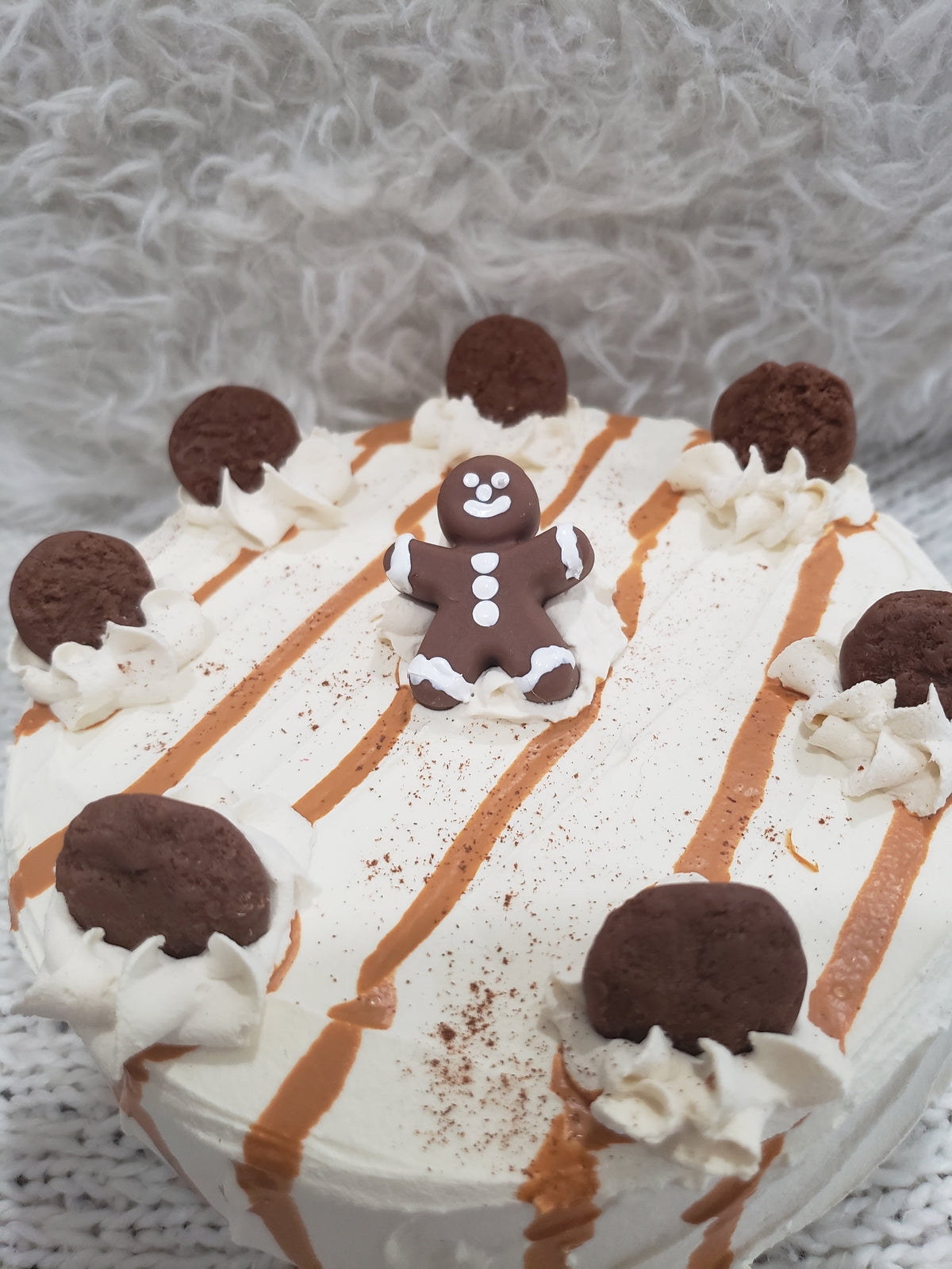 Pip Posh Design Faux Sweet Décor Ivory Gingerbread Man Holiday Cake Collection