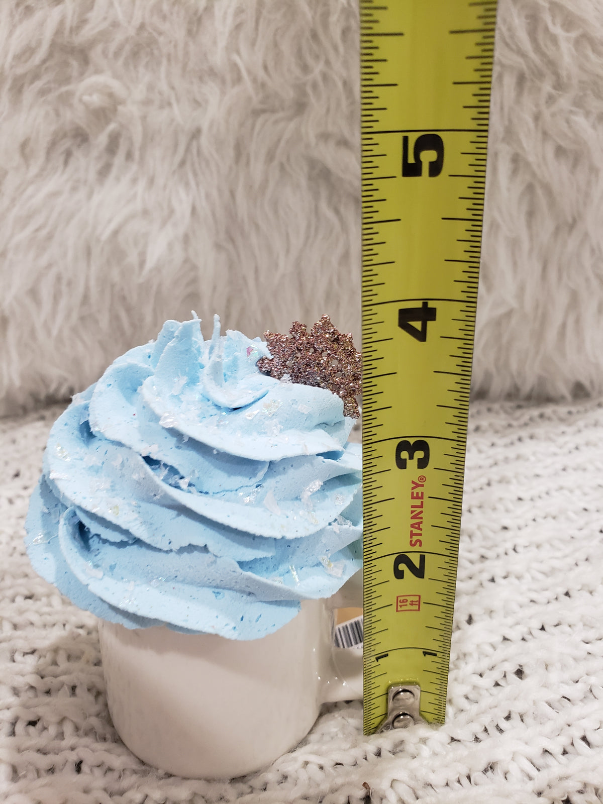 Pip Posh Design Faux Sweet Décor White Mini Mug &amp; Blue Whipped Snowflake Topper Holiday Collection