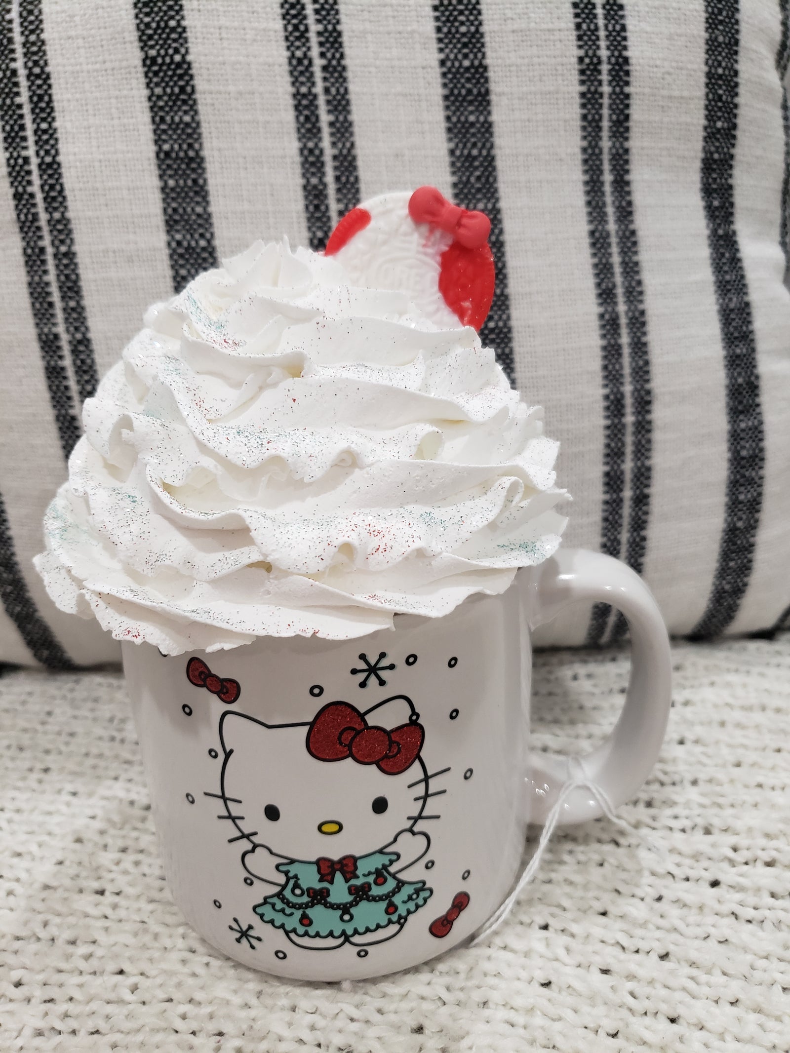Pip Posh Design Faux Sweet Décor Hello Kitty Mug & Whipped Peppermint Topper Holiday Collection