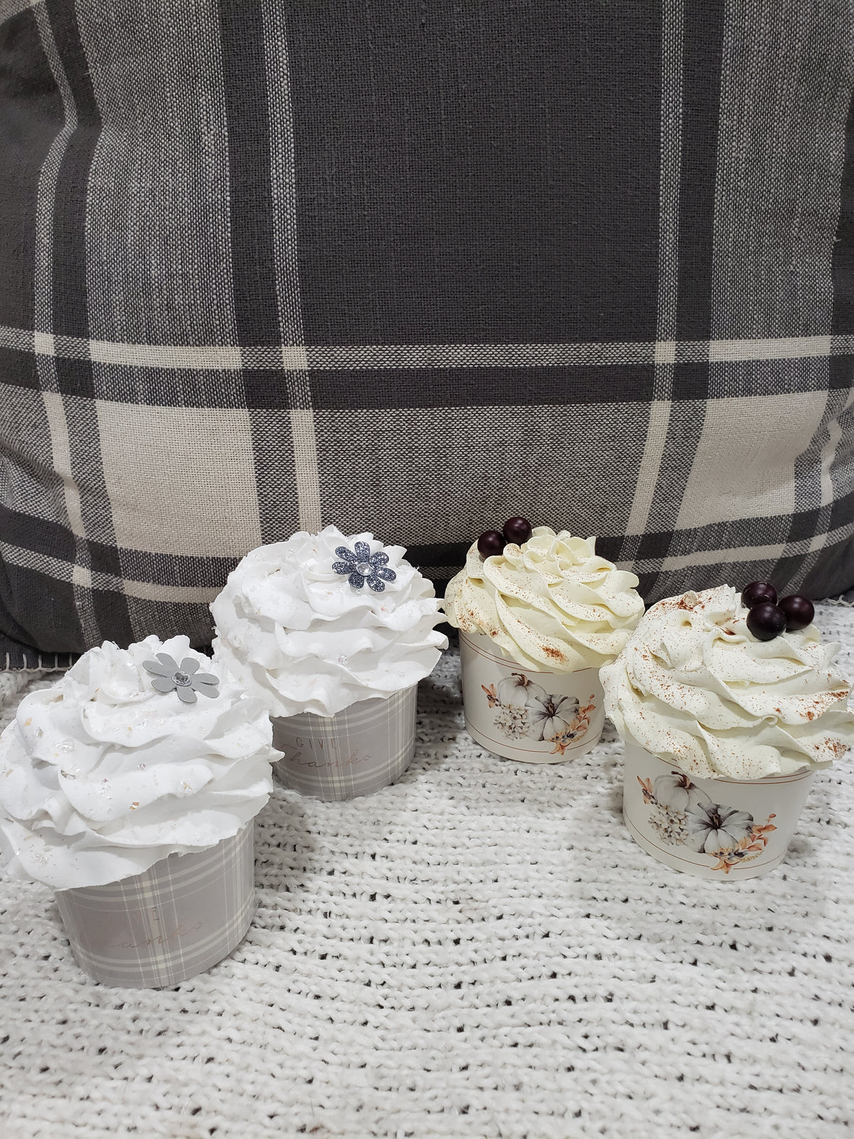 Pip Posh Design Faux Sweet Décor &quot;Give Thanks &amp; Pumpkin&quot; Cupcake Assortment Set Of 4 Fall Collection