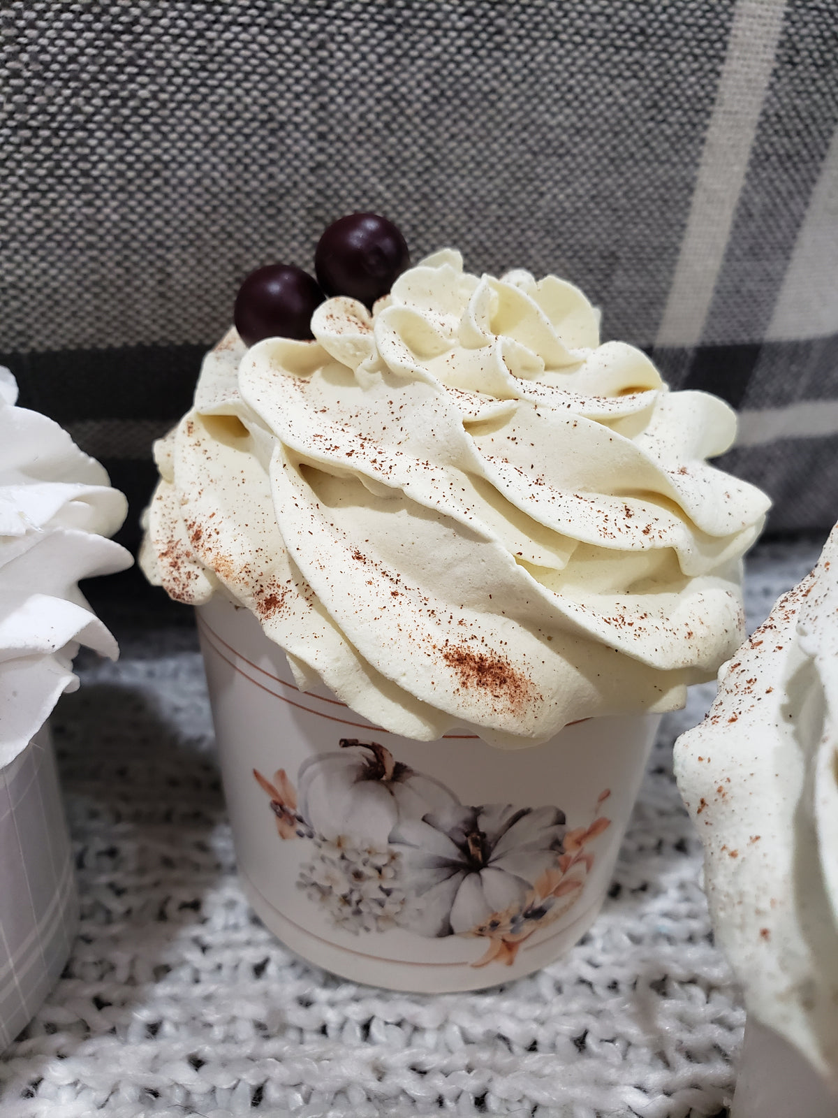 Pip Posh Design Faux Sweet Décor &quot;Give Thanks &amp; Pumpkin&quot; Cupcake Assortment Set Of 4 Fall Collection