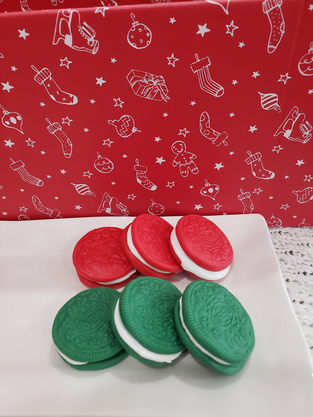 Pip Posh Design Faux Sweet Décor Faux Red &amp; Green Oreo Cookies Set Of 6 Holiday Collection