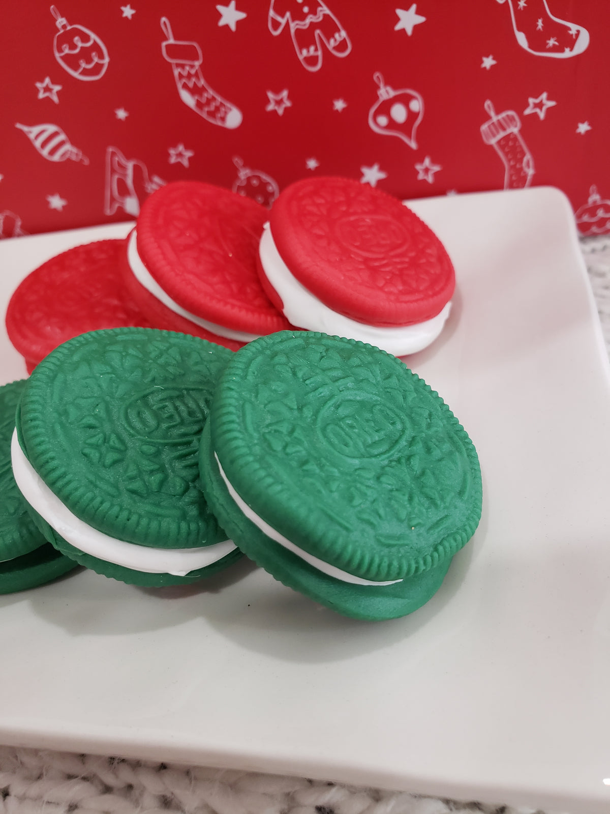 Pip Posh Design Faux Sweet Décor Faux Red &amp; Green Oreo Cookies Set Of 6 Holiday Collection