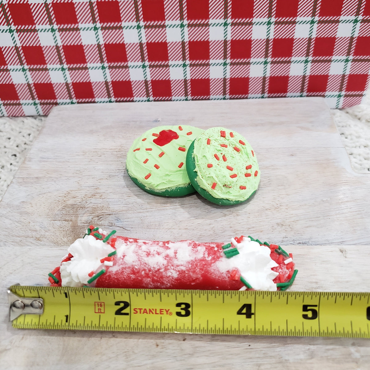 Pip Posh Design Faux Sweet Décor Grinchmas Cookies &amp; Cannoli Holiday Collection