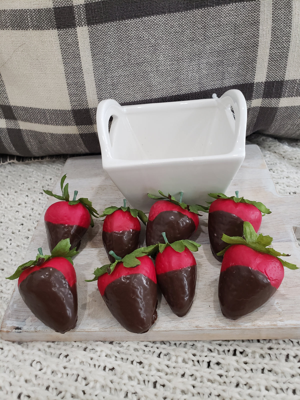 Pip Posh Design Faux Sweet Décor Chocolate Covered Strawberry Mini Basket Bakery Collection