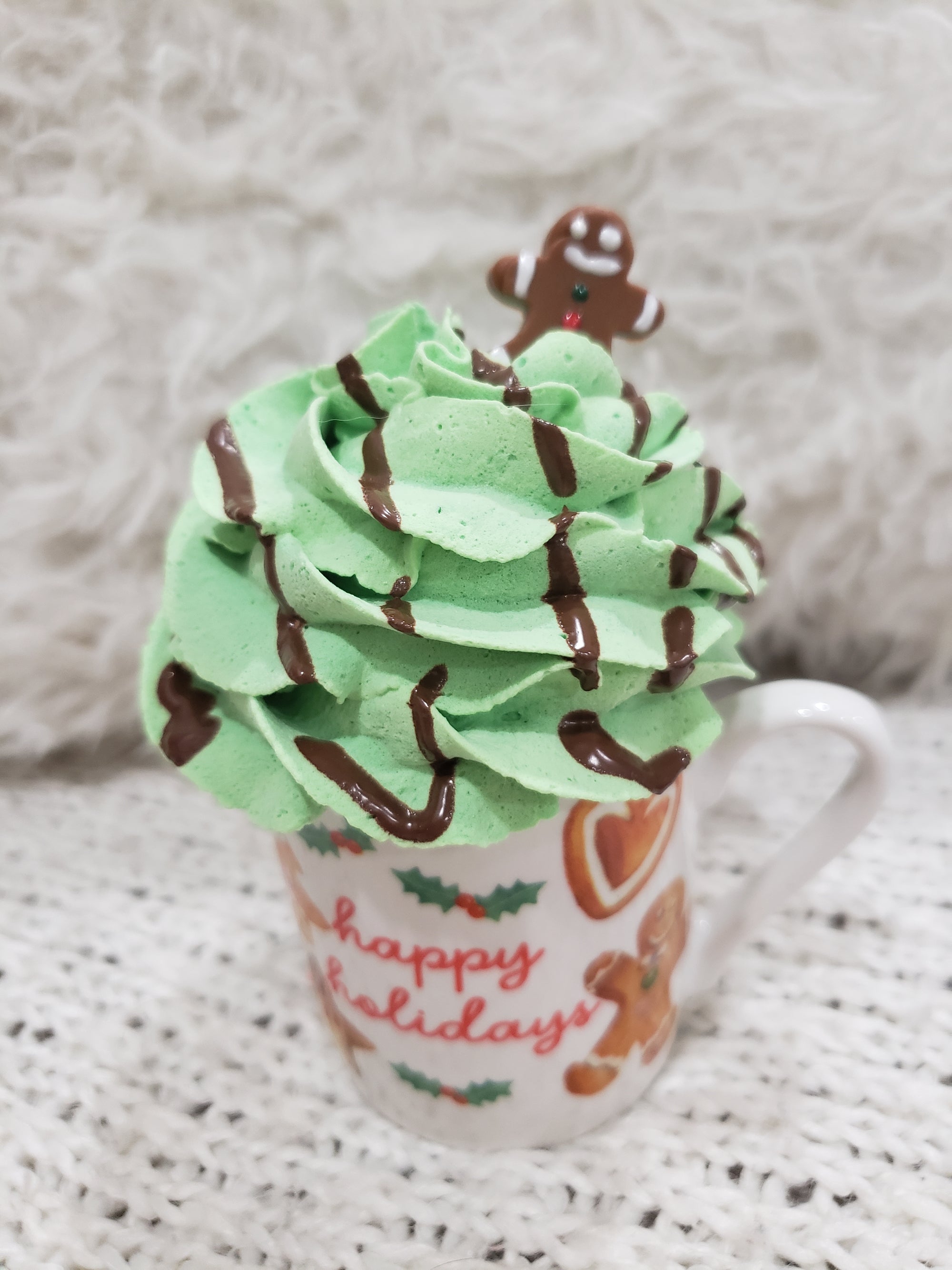 Pip Posh Design Faux Sweet Décor "Happy Holiday" Mini Gingerbread Man Mug & Green Whipped Topper Holiday Collection