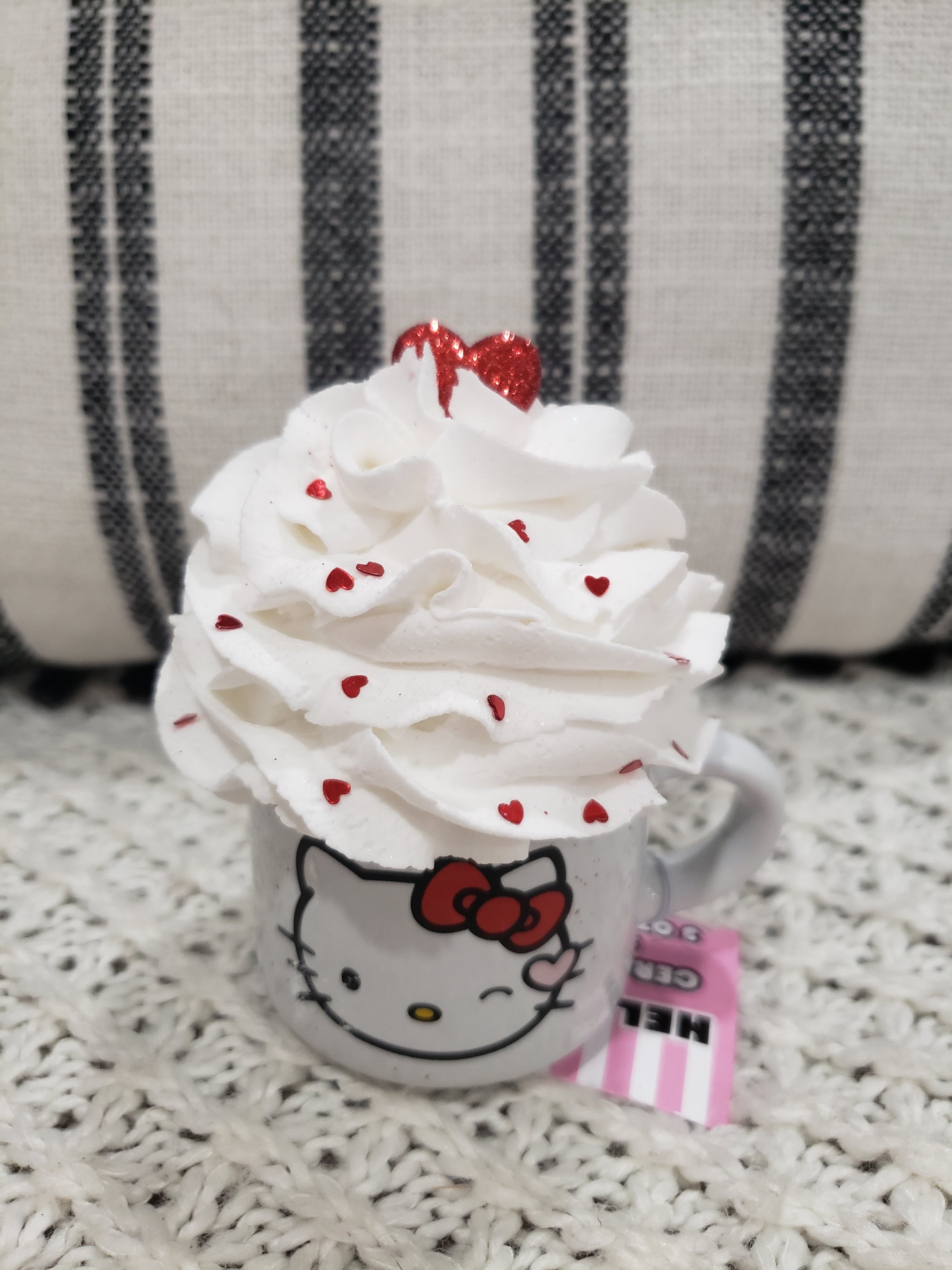 Pip Posh Design Faux Sweet Décor Mini Hello Kitty Mug & White Whipped Heart Topper Hello Kitty Collection