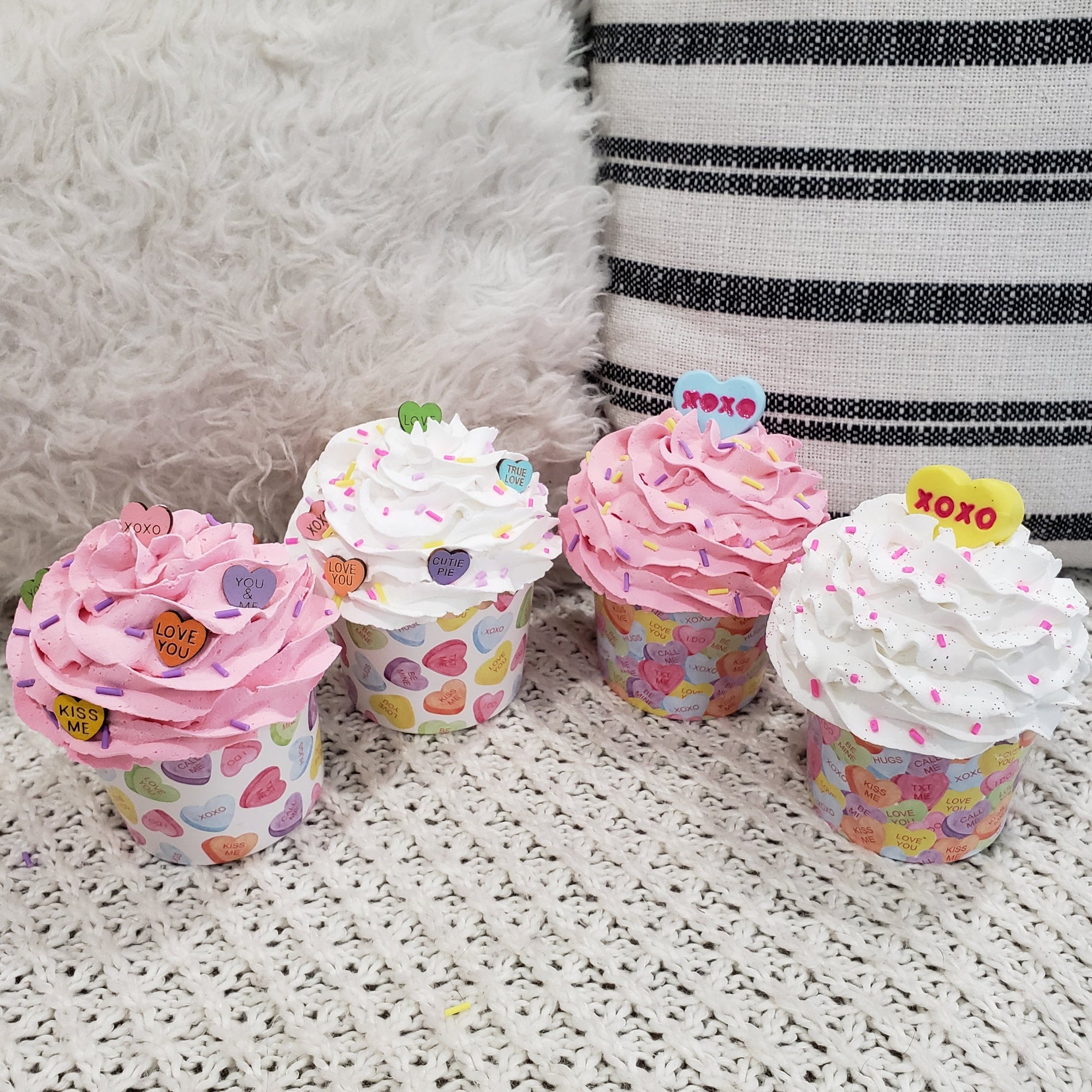 Pip Posh Design Faux Sweet Décor Whipped Candy Hearts Cupcake Assortment Set Of 4