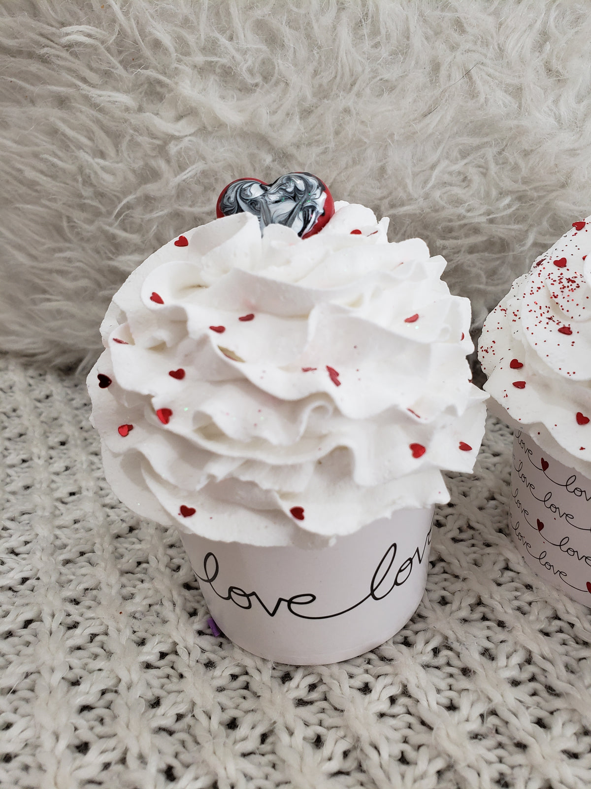 Pip Posh Design Faux Sweet Décor &quot;Love&quot; White Whipped Hearts Cupcake Assortment Set Of 4.