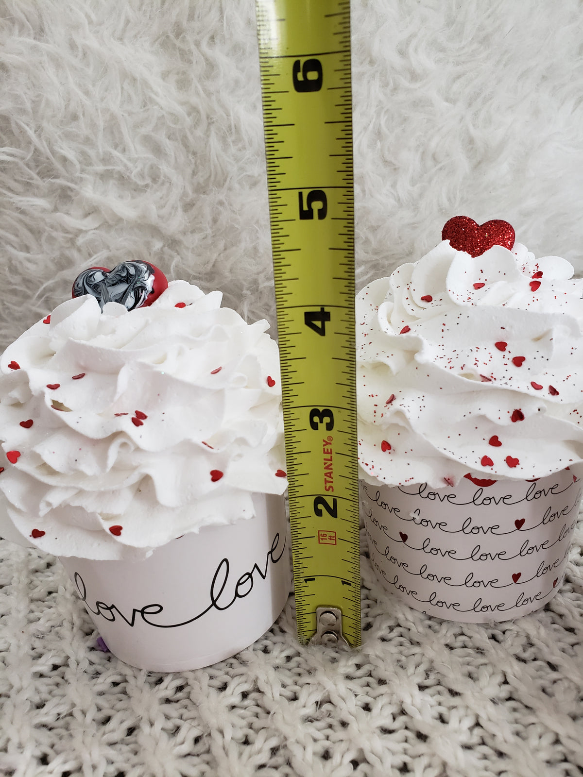 Pip Posh Design Faux Sweet Décor &quot;Love&quot; White Whipped Hearts Cupcake Assortment Set Of 4.