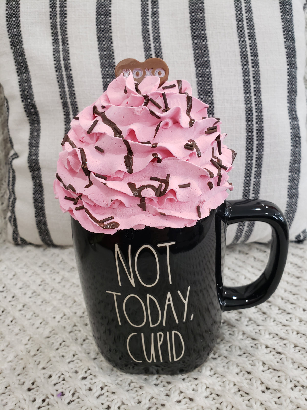 Pip Posh Design Faux Sweet Décor Pink Whipped XOXO Candy Heart Chocolate Drizzle Mug Topper Collection