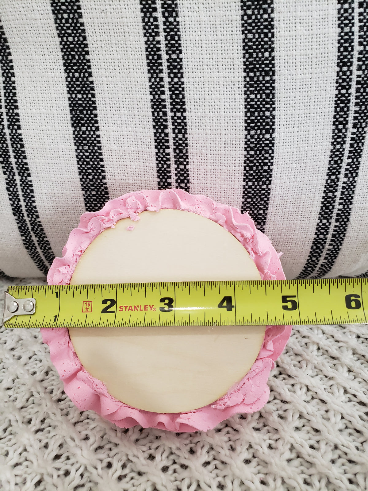 Pip Posh Design Faux Sweet Décor Pink Whipped I Love You Candy Hearts Mug Topper Collection