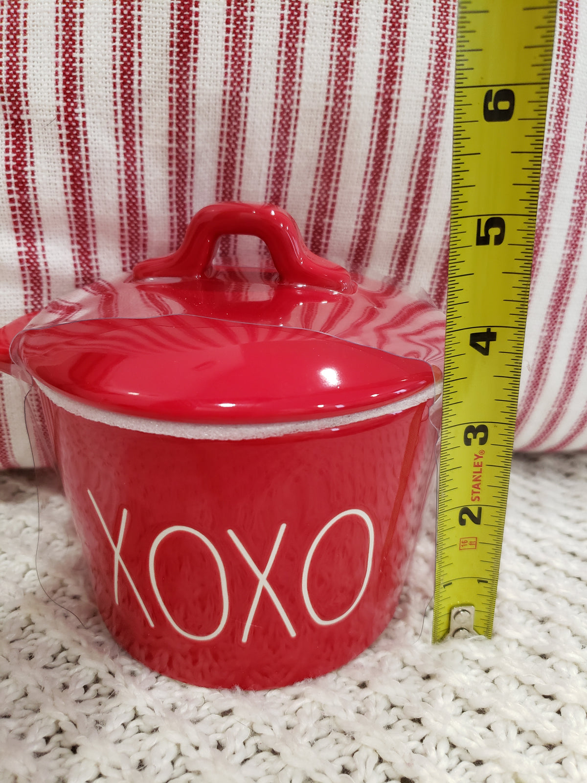 Rae Dunn &quot;Xoxo&quot; Red Ceramic Mini Casserole Dish/ Pot Kitchen Collection.