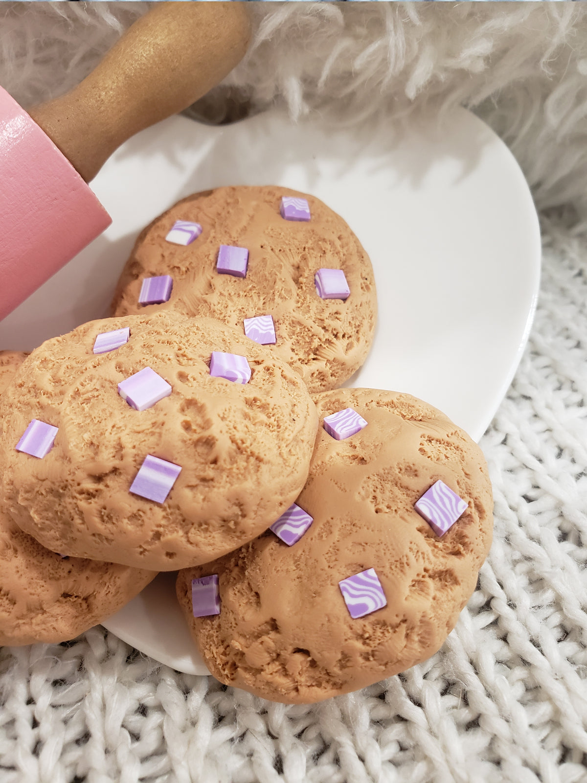 Pip Posh Design Faux Sweet Décor Xoxo Mini Rolling Pin &amp; Purple Swirl Chip Cookies Bundle