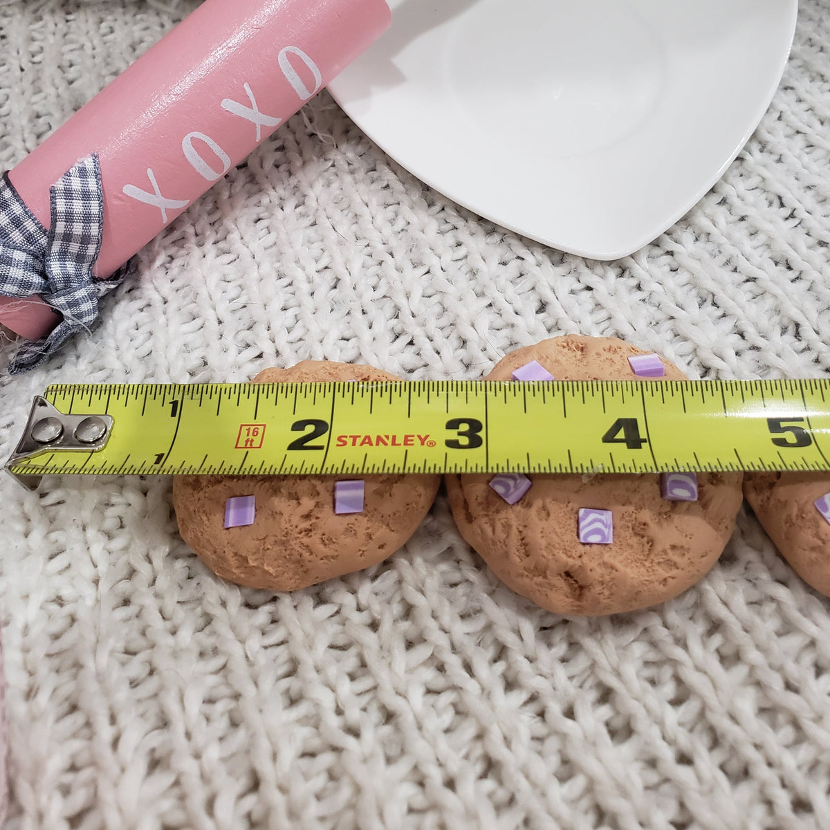 Pip Posh Design Faux Sweet Décor Xoxo Mini Rolling Pin &amp; Purple Swirl Chip Cookies Bundle