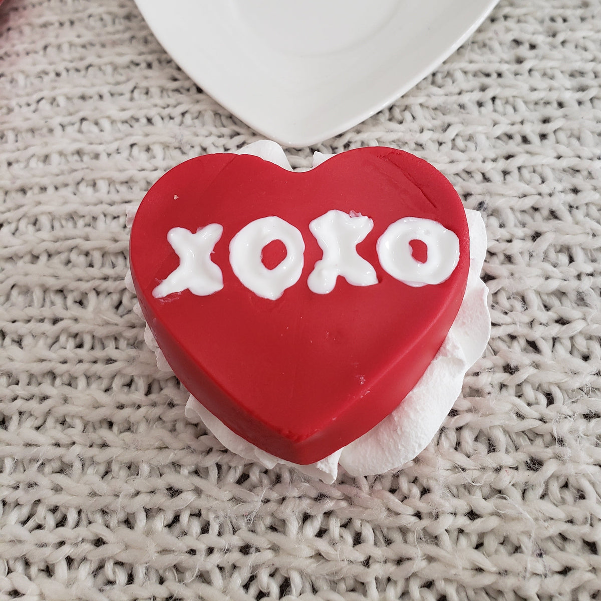 Pip Posh Design Faux Sweet Décor Mini &quot;XOXO&quot; Whipped Red Heart Cookie &amp; Mini Hearts Rolling Pin Bundle