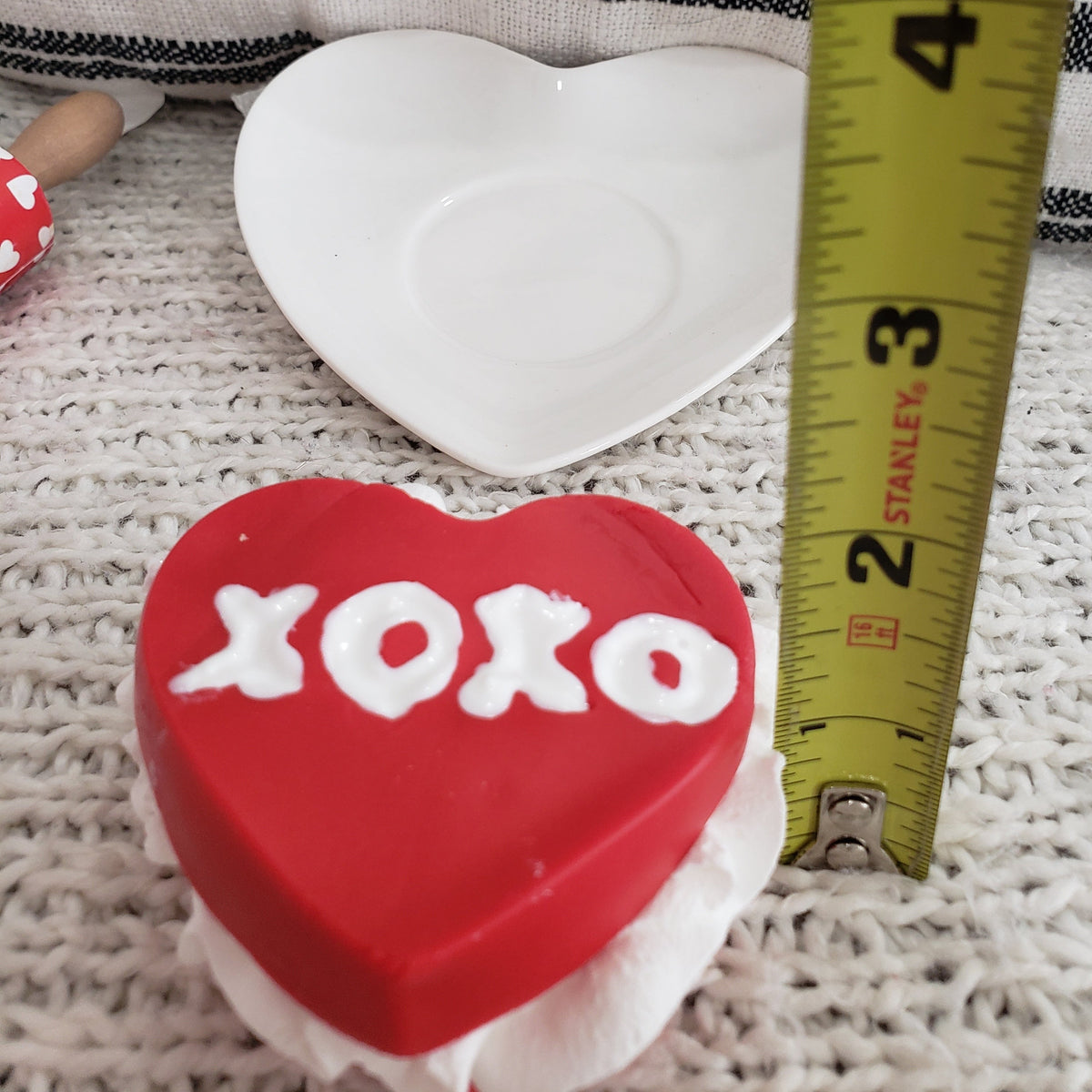 Pip Posh Design Faux Sweet Décor Mini &quot;XOXO&quot; Whipped Red Heart Cookie &amp; Mini Hearts Rolling Pin Bundle