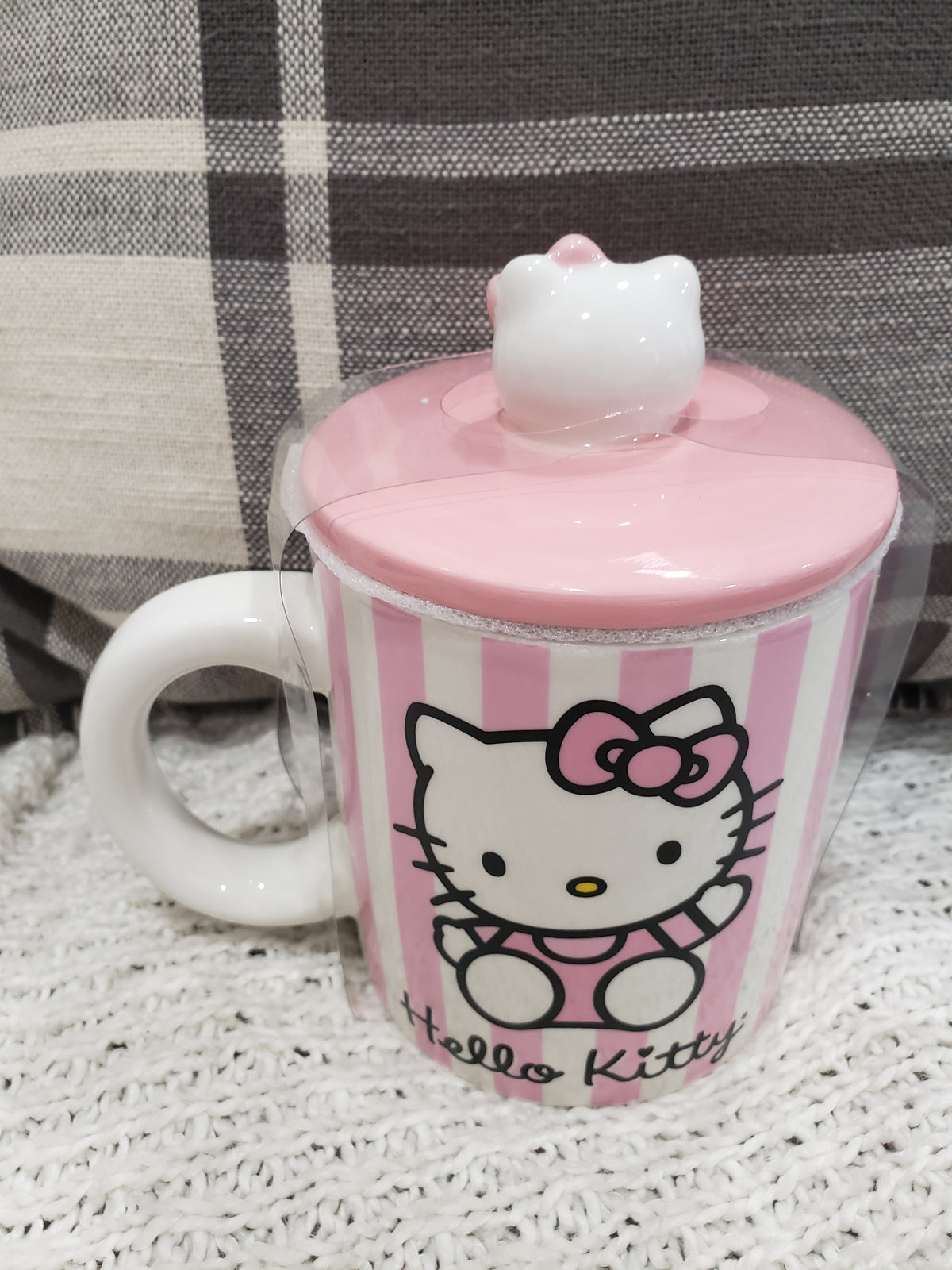 Classic Hello Kitty 18oz Mug &amp; Hello Kitty Mug Topper Double Sided Mug HK Collection