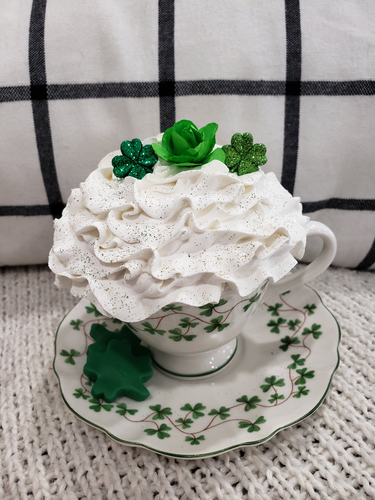 Pip Posh Design Faux Sweet Décor Shamrock Tea Cup &amp; White Whipped Shamrock Topper Collection