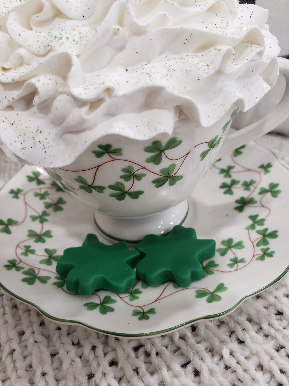 Pip Posh Design Faux Sweet Décor Shamrock Tea Cup &amp; White Whipped Shamrock Topper Collection