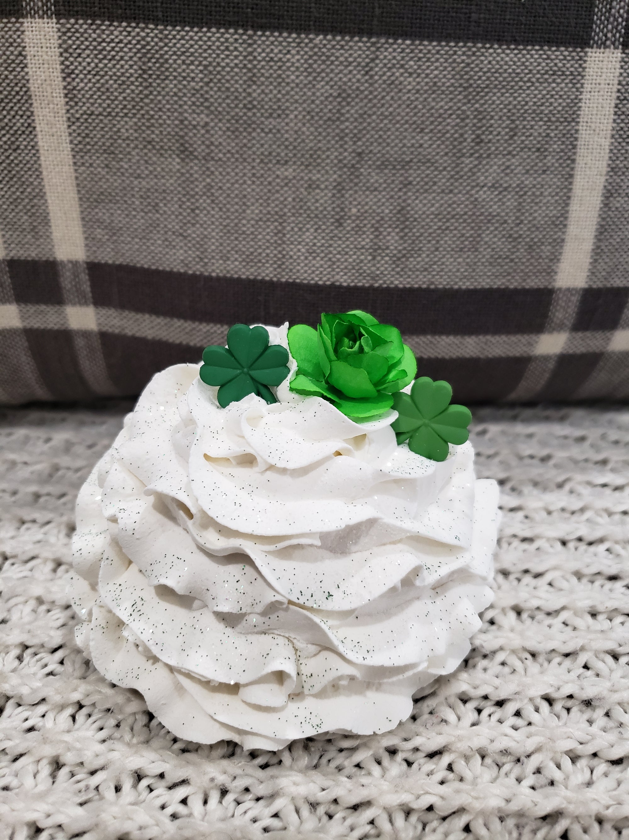 Pip Posh Design Faux Sweet Décor White Whipped Shamrock Mug Topper