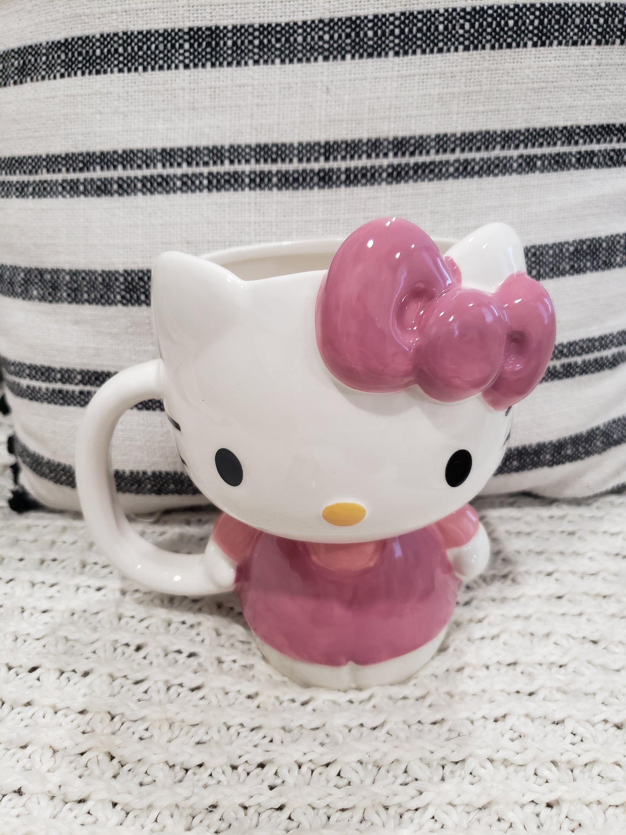 Classic Hello Kitty 20oz Mug Hello Kitty Collection