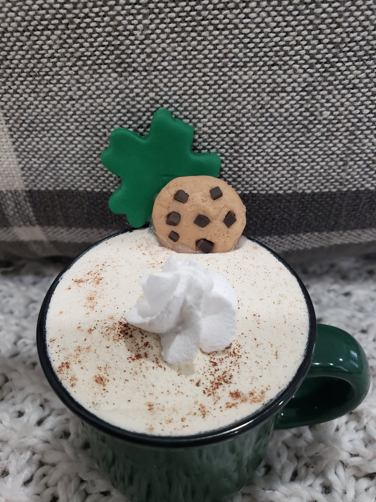 Pip Posh Design Faux Sweet Décor Mini Green Mug &amp; Cinnamon Ivory Shamrock Cookie Latte Collection