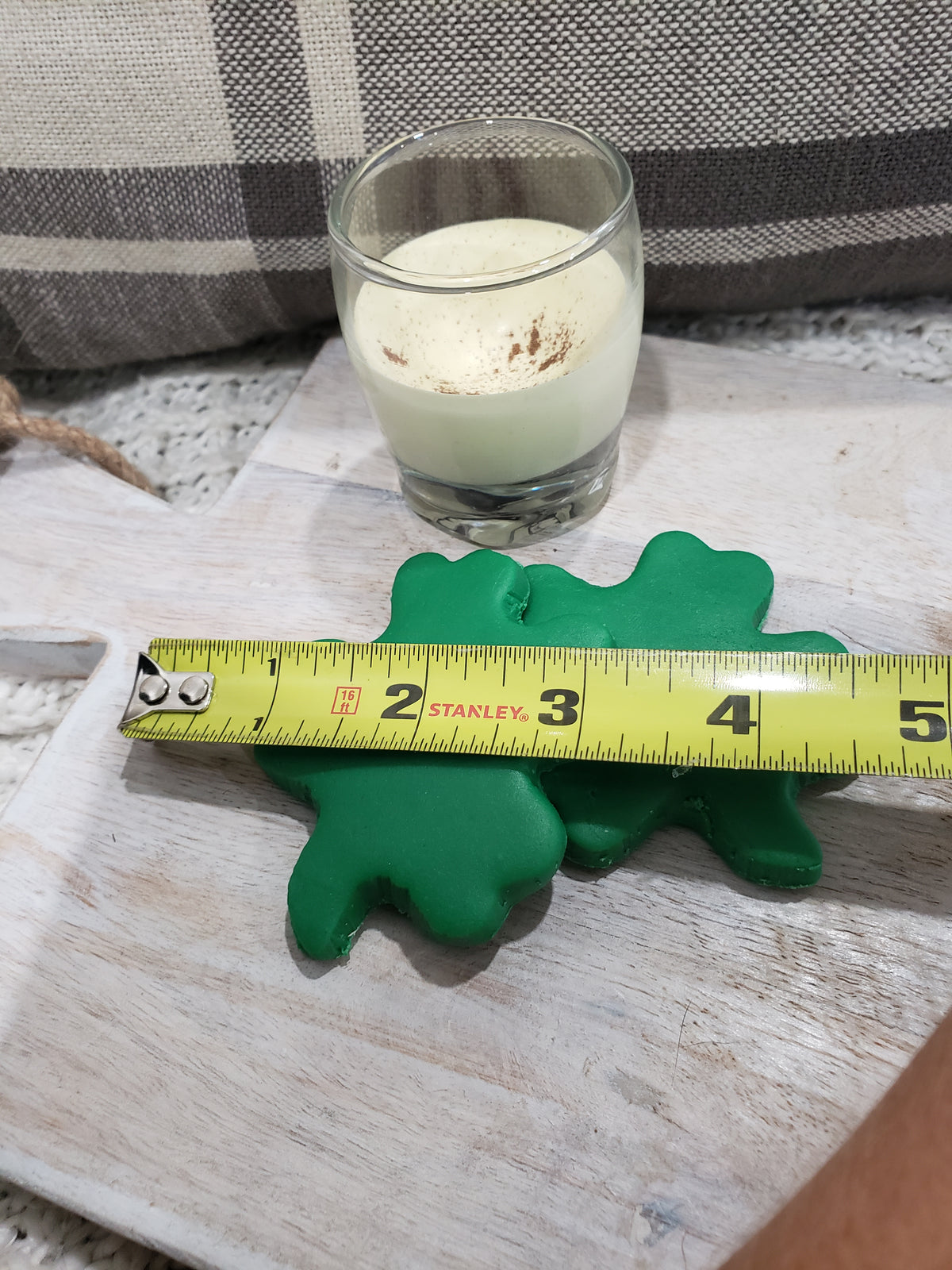 Pip Posh Design Faux Sweet Décor Mini Cinnamon Ivory Milk Glass &amp; Green Shamrock Cookies