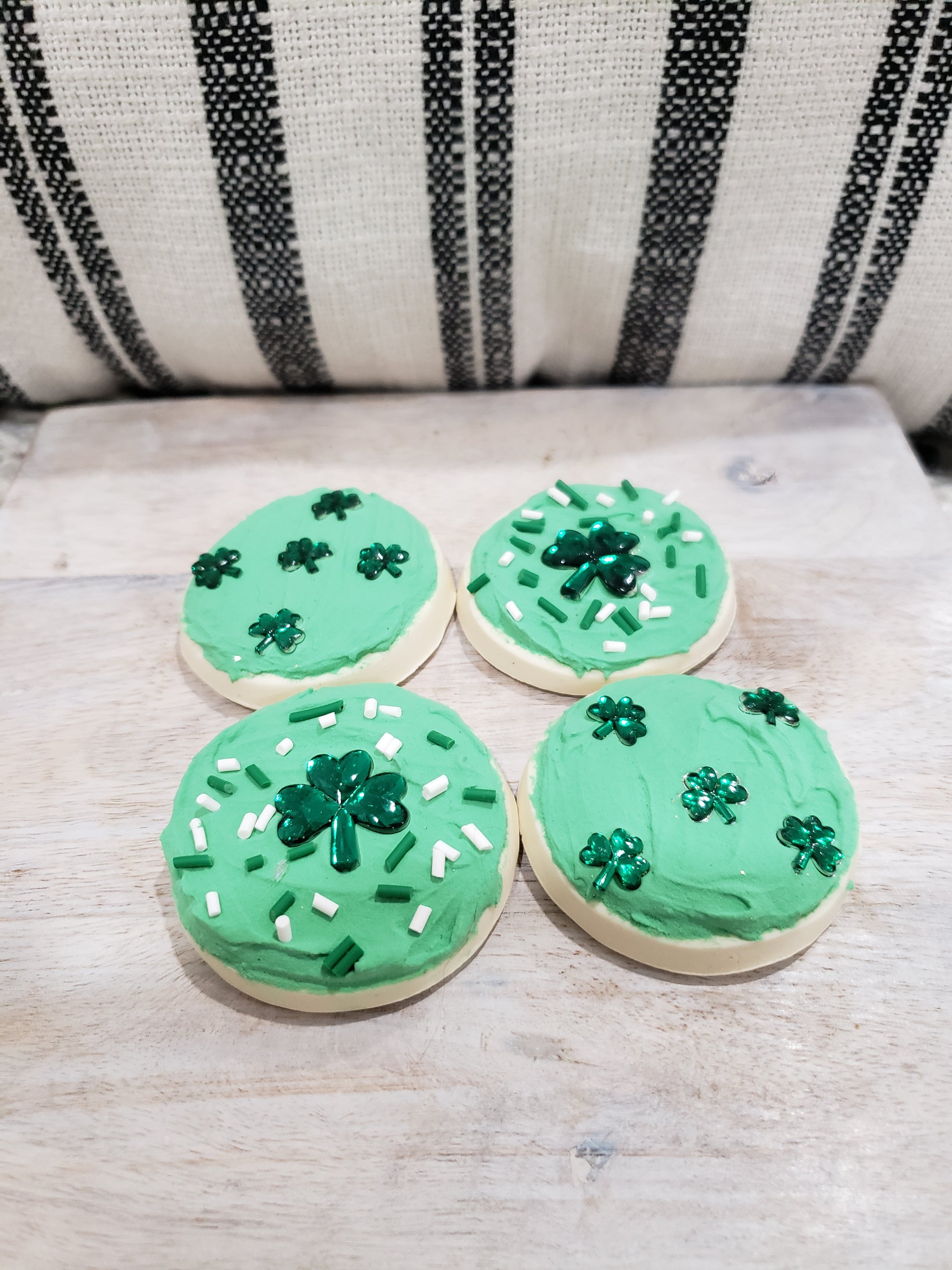 Pip Posh Design Faux Sweet Décor Shamrock Sprinkled Sugar Cookies Bakery Collection Set Of 4