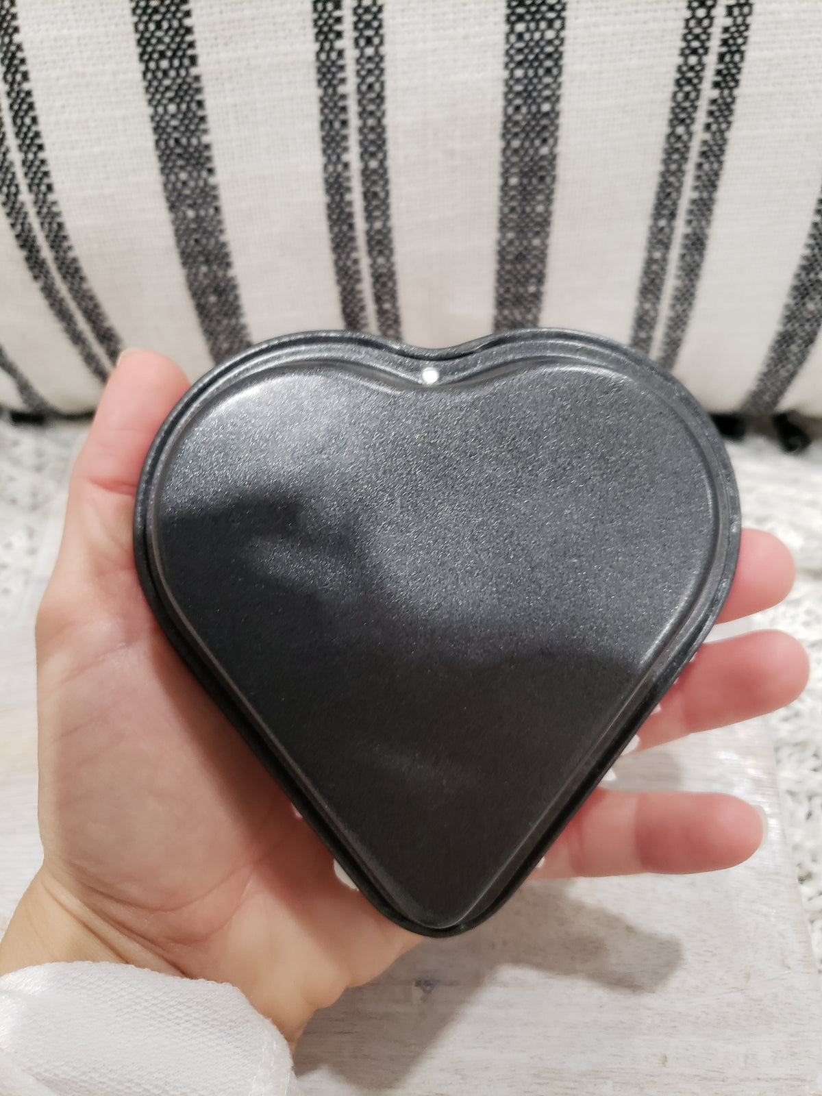 Pip Posh Design Faux Sweet Décor Mini Heart Cookie In A Heart Shaped Metal Baking Pan Bakery Collection