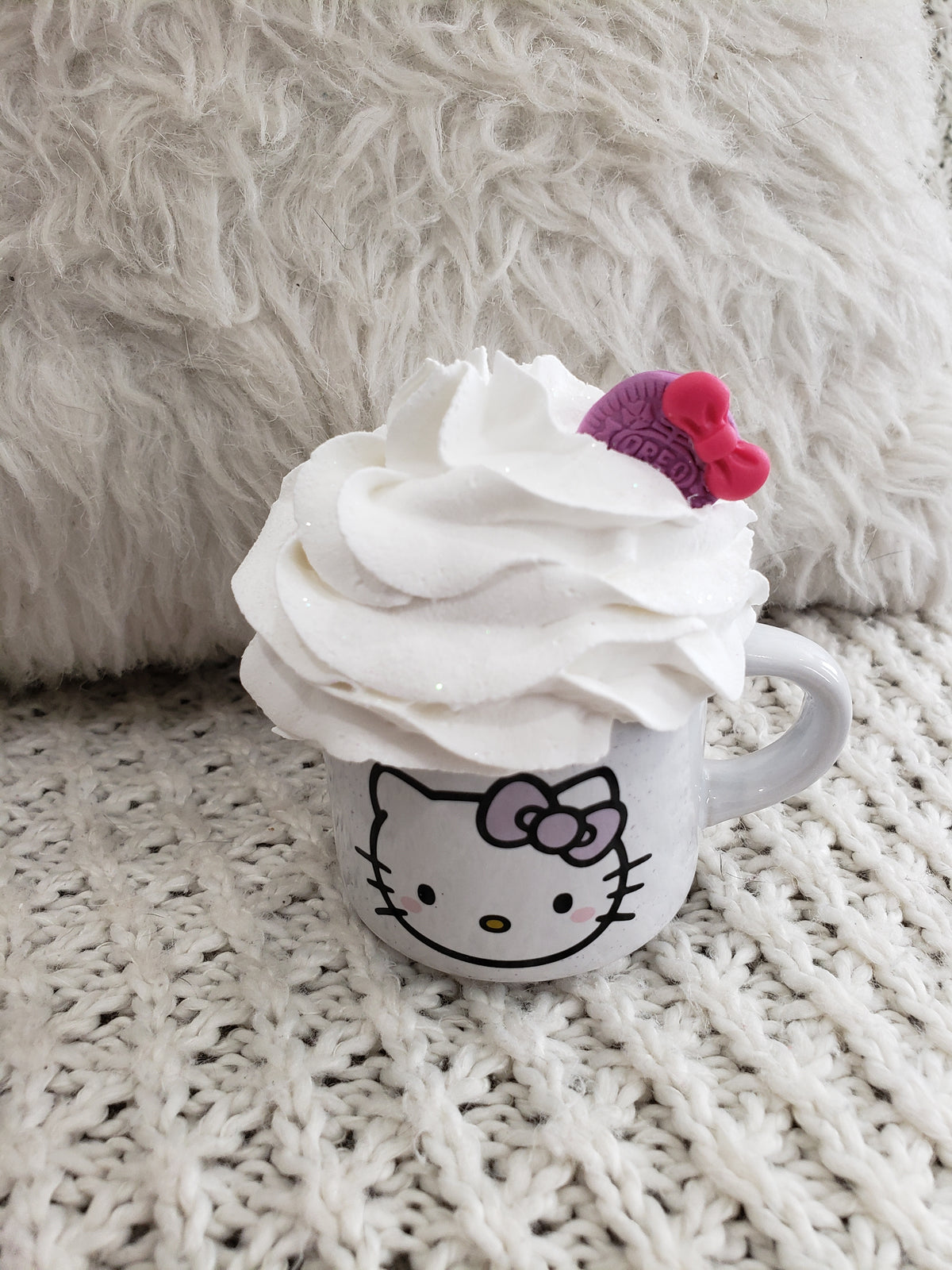 Pip Posh Design Faux Sweet Décor Mini Hello Kitty Mug &amp; White Whipped Purple Oreo Cookie Topper HK Collection