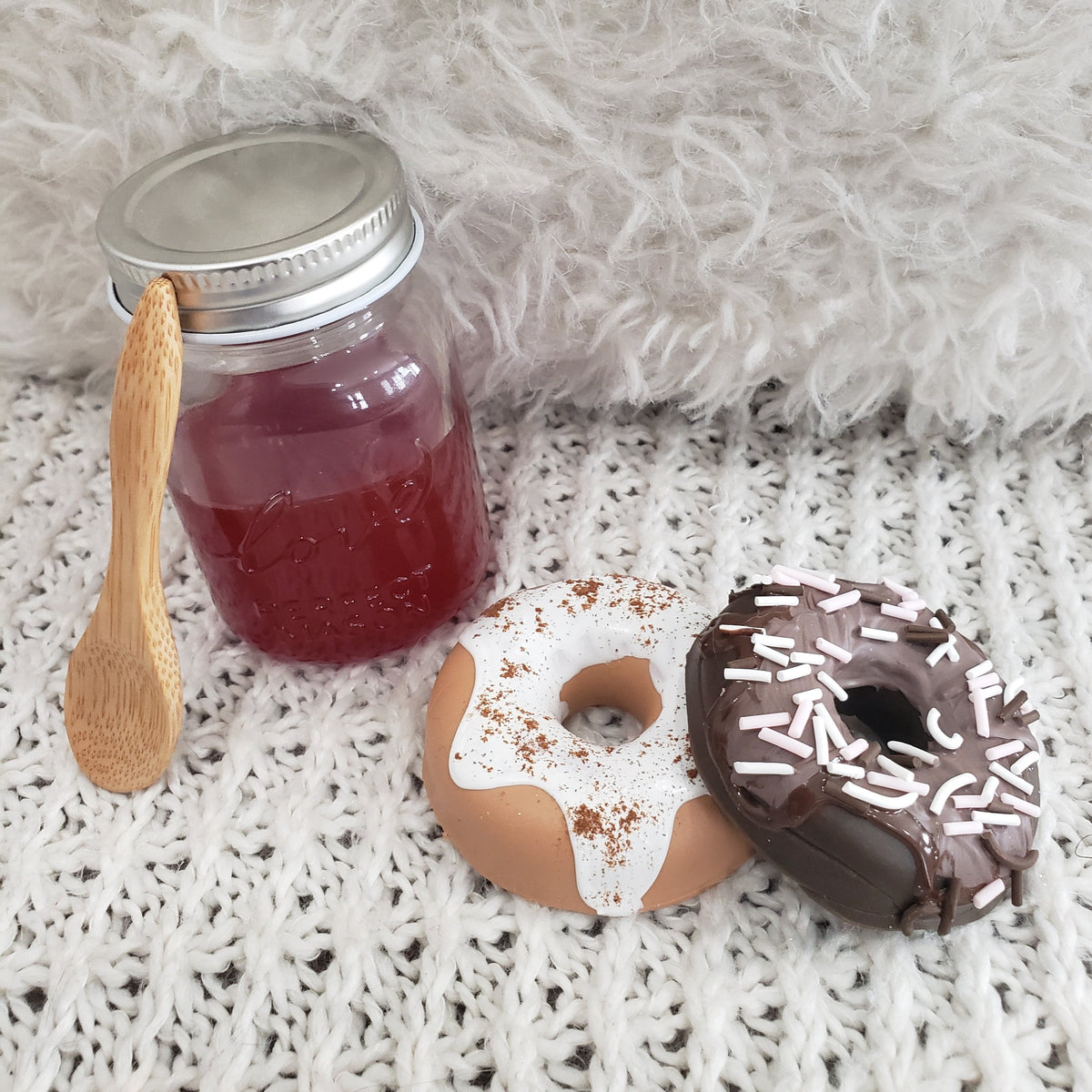 Pip Posh Design Faux Sweet Décor Mini Glass Jelly Mason Jar &amp; Donuts Bundle