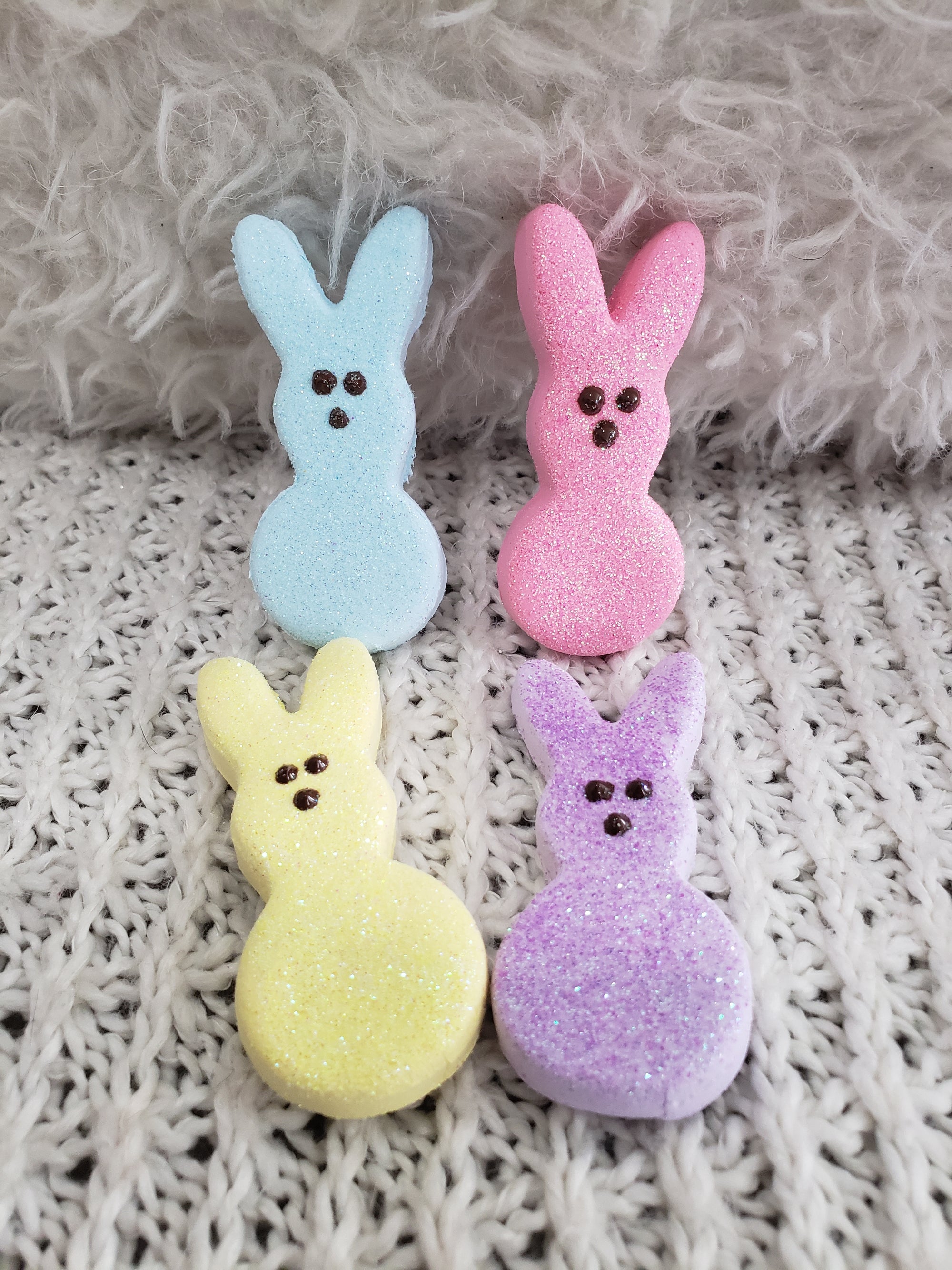 Pip Posh Design Faux Sweet Décor Mini Bunny Peeps Tier Décor Spring Collection