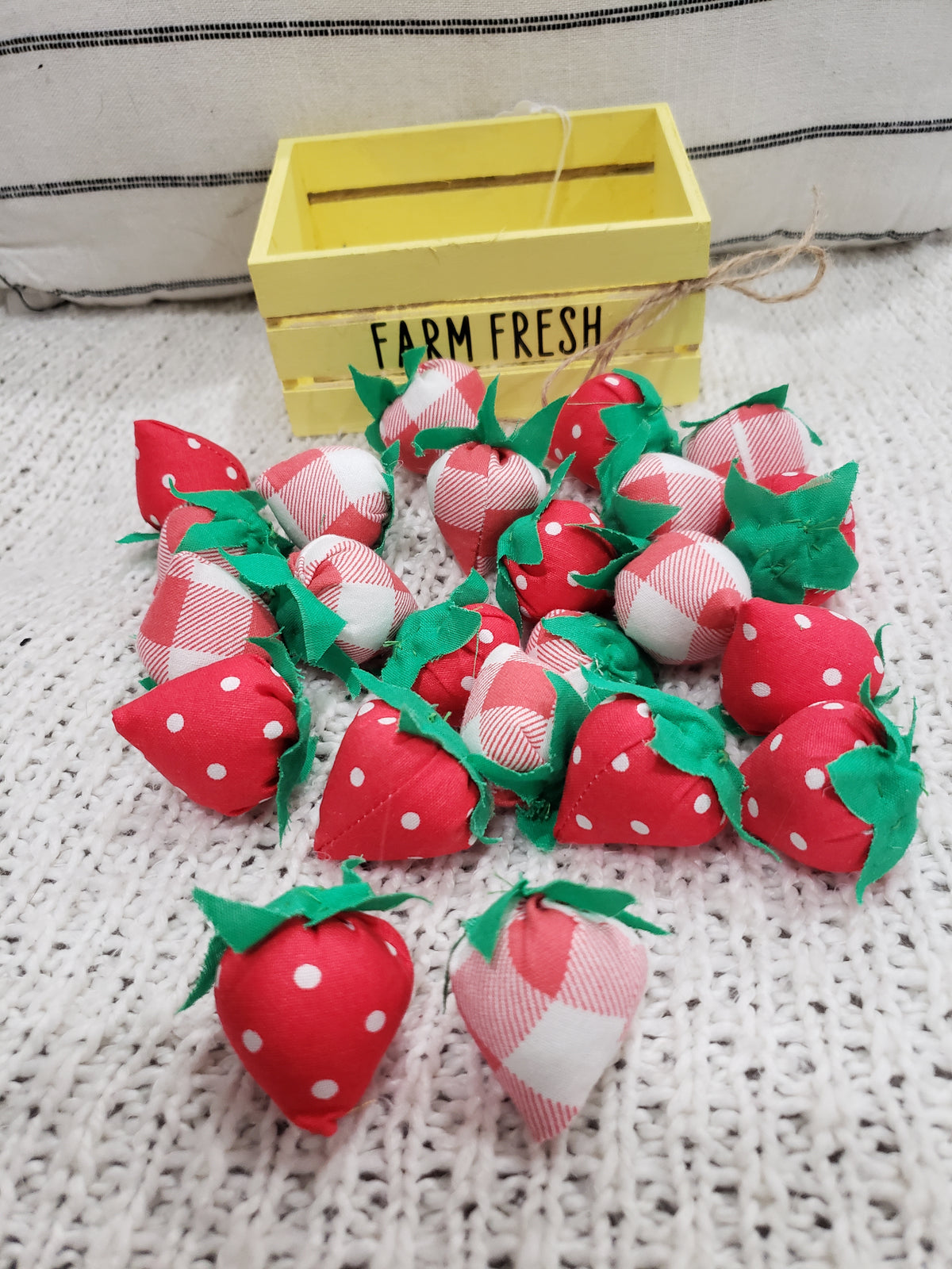 Pip Posh Design Faux Sweet Décor &quot;Farm Fresh&quot; Yellow Mini Crate &amp; Fabric Strawberries Bundle