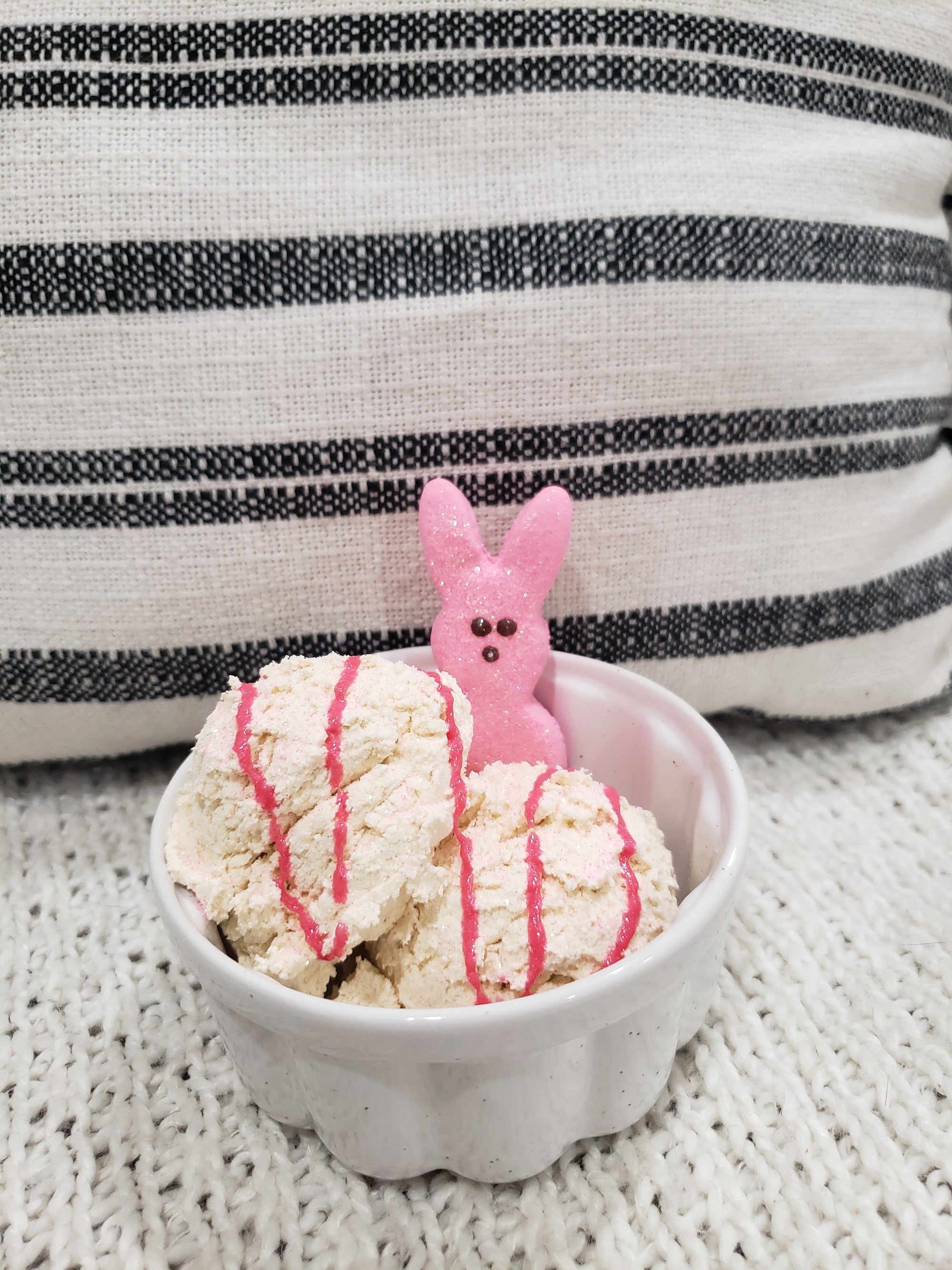 Pip Posh Design Faux Sweet Décor Mini White Dish & Vanilla Peep Ice Cream Spring Collection