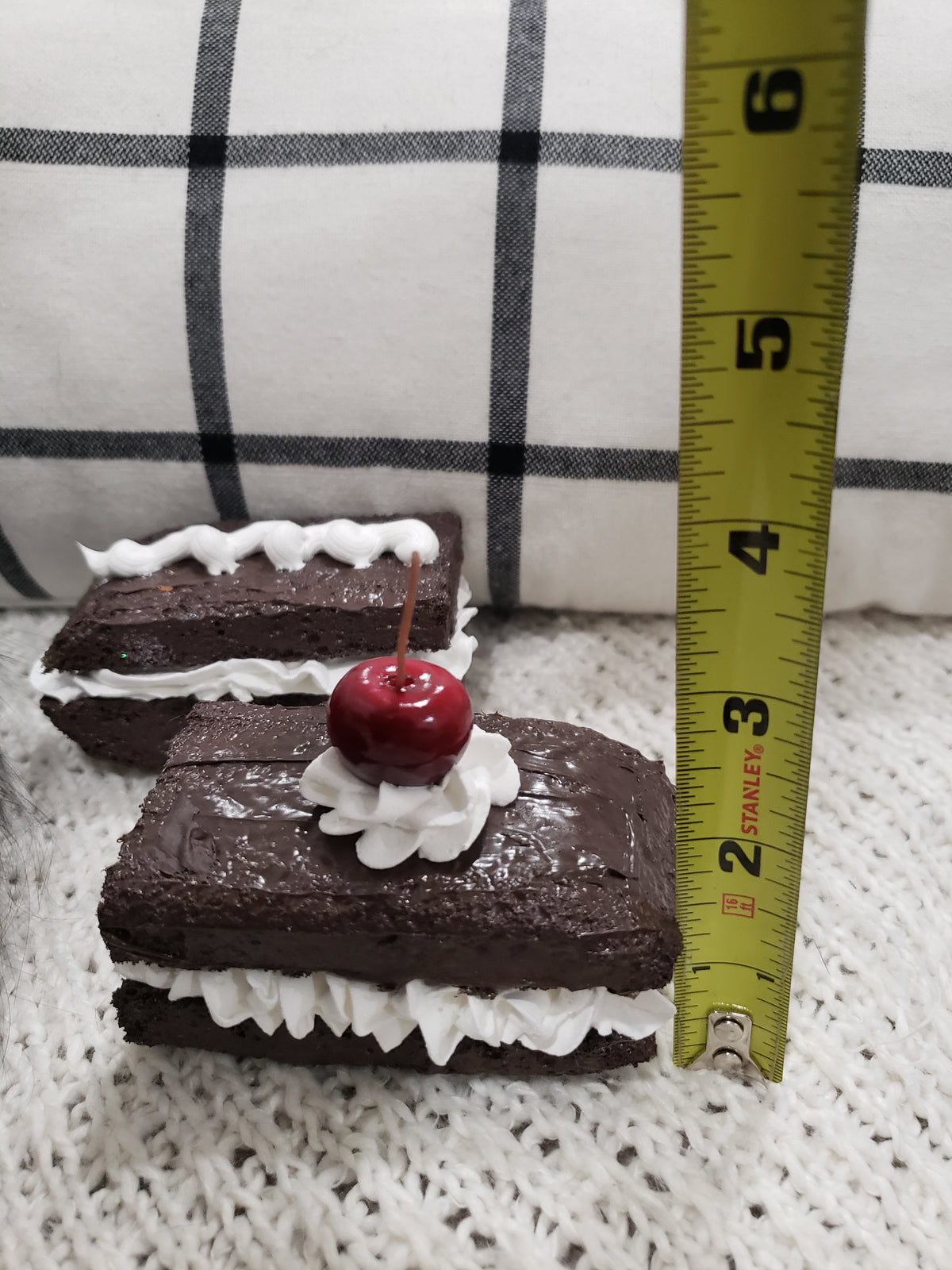 Pip Posh Design Faux Sweet Décor Whipped &amp; Stuffed Cherry On Top Brownie Cakes Set Of 2 Bakery Collection