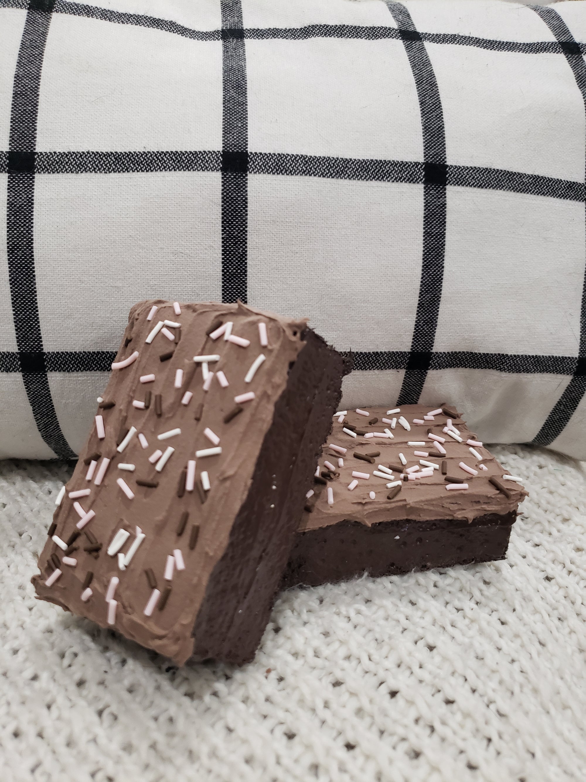 Pip Posh Design Faux Sweet Décor Chocolate Frosted Sprinkled Brownies Set Of 2 Bakery Collection