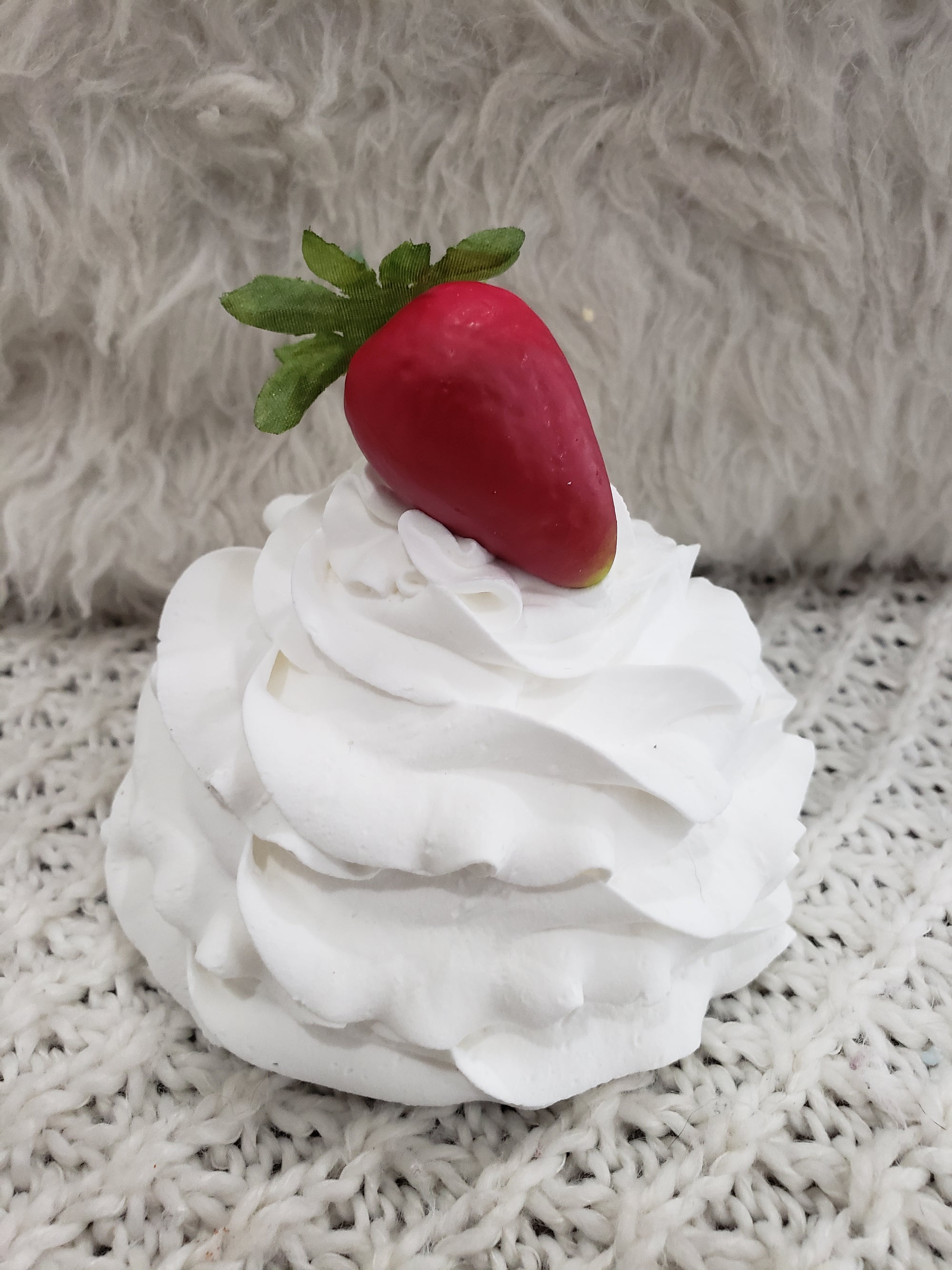 Pip Posh Design Faux Sweet Décor White Whipped Strawberry Mug Topper Collection