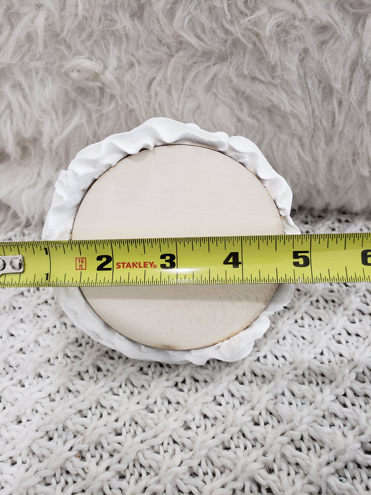 Pip Posh Design Faux Sweet Décor White Whipped Strawberry Mug Topper Collection